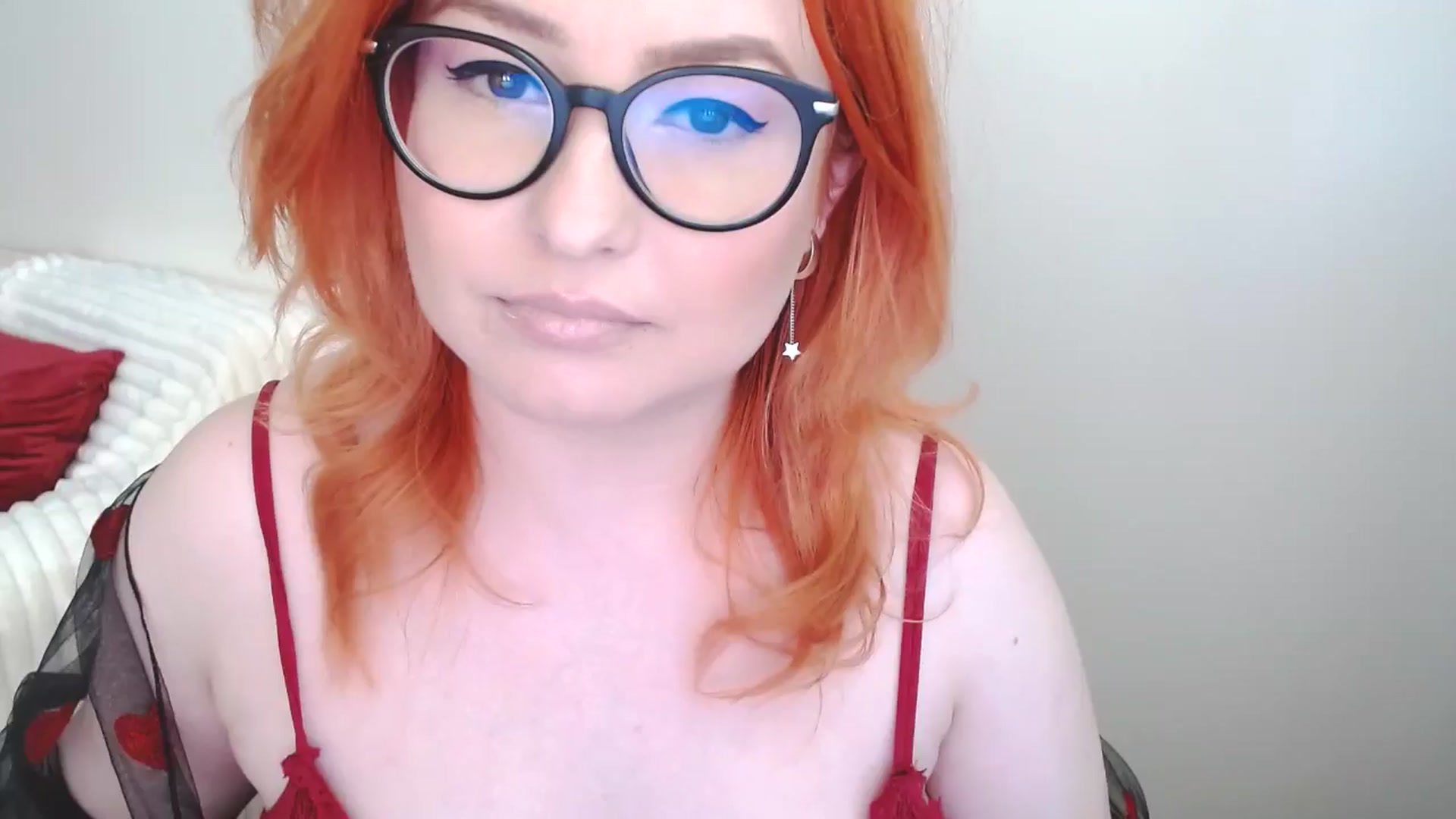 Gallery image thumbnail from EvaStar19's myfreecams stream on, 05/04/2025, 16:18 image 1 of 20