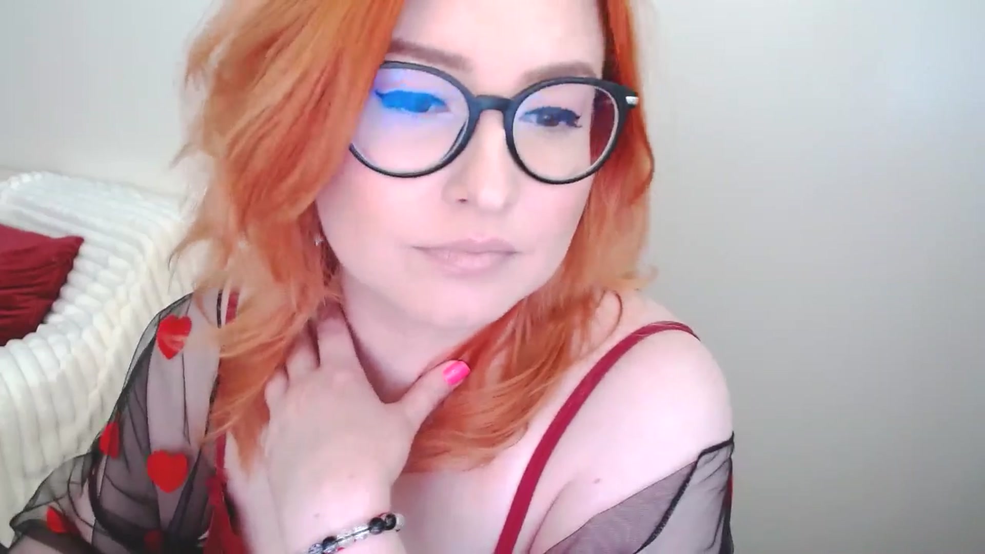 Gallery image thumbnail from EvaStar19's myfreecams stream on, 05/04/2025, 16:18 image 12 of 20