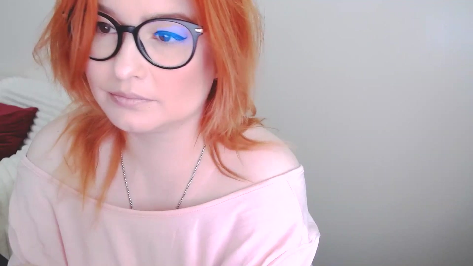 Gallery image thumbnail from EvaStar19's myfreecams stream on, 05/10/2025, 12:23 image 8 of 20