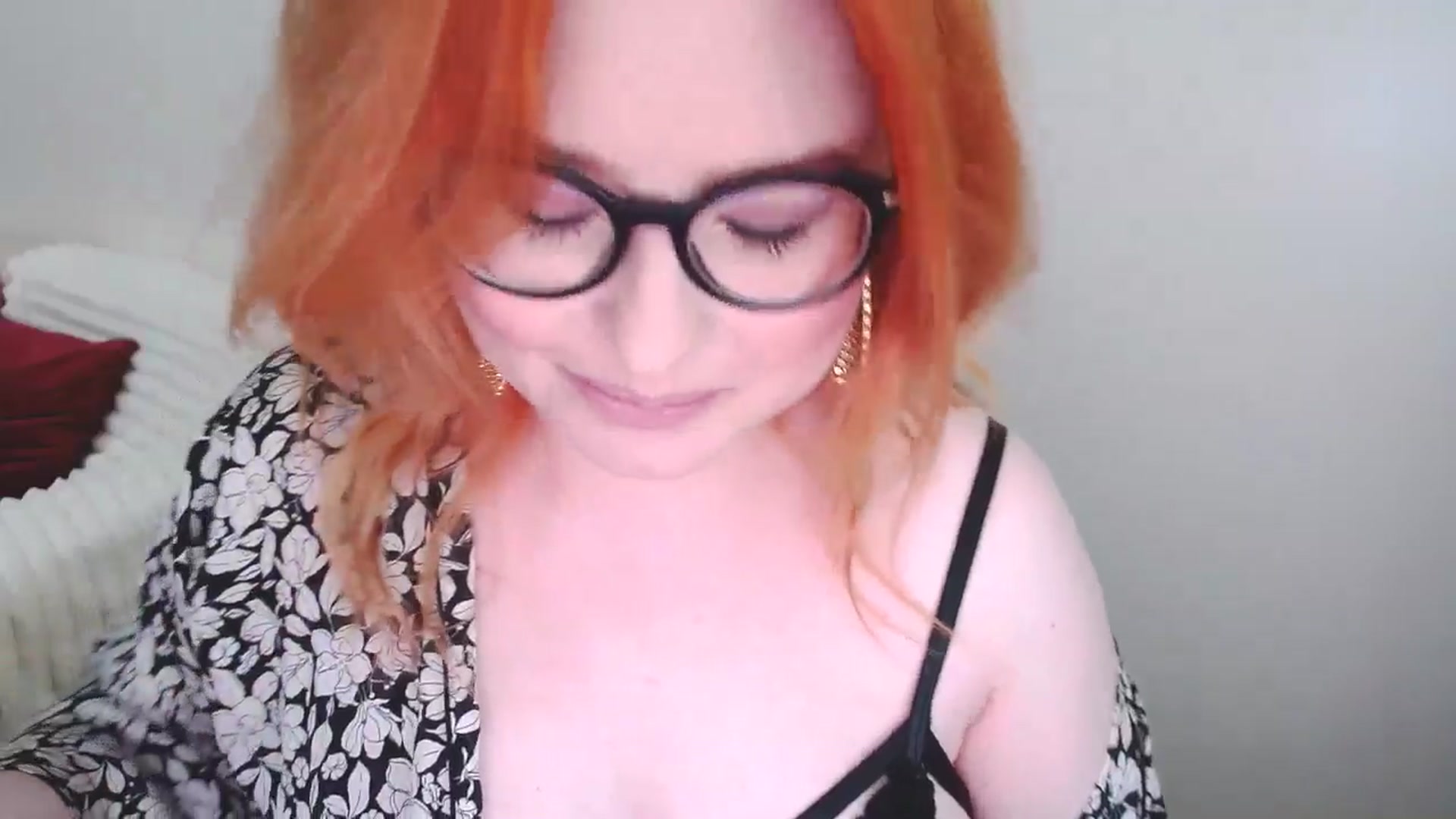 Gallery image thumbnail from EvaStar19's myfreecams stream on, 05/17/2025, 11:24 image 6 of 20