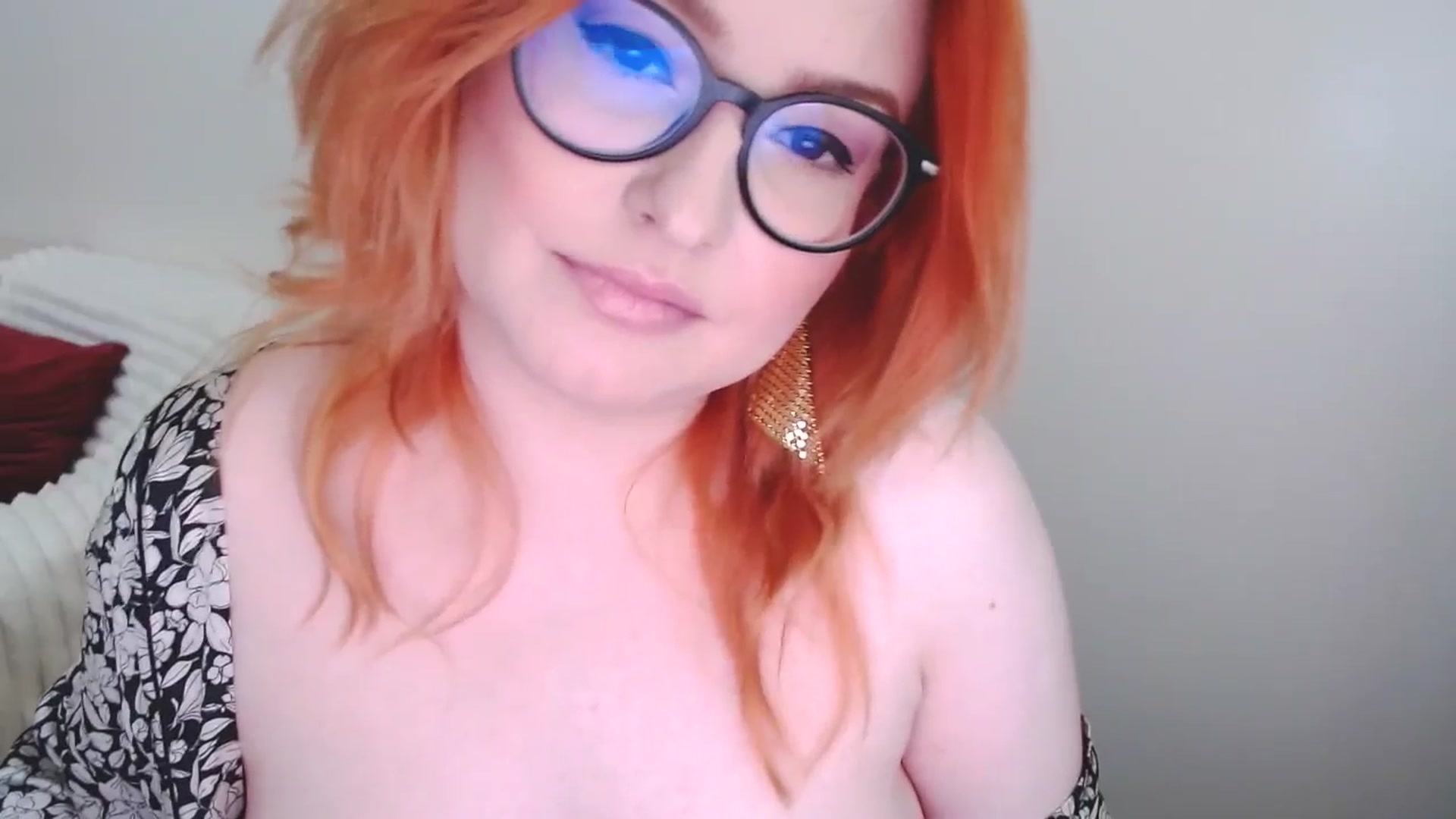 Gallery image thumbnail from EvaStar19's myfreecams stream on, 05/17/2025, 12:27 image 12 of 20