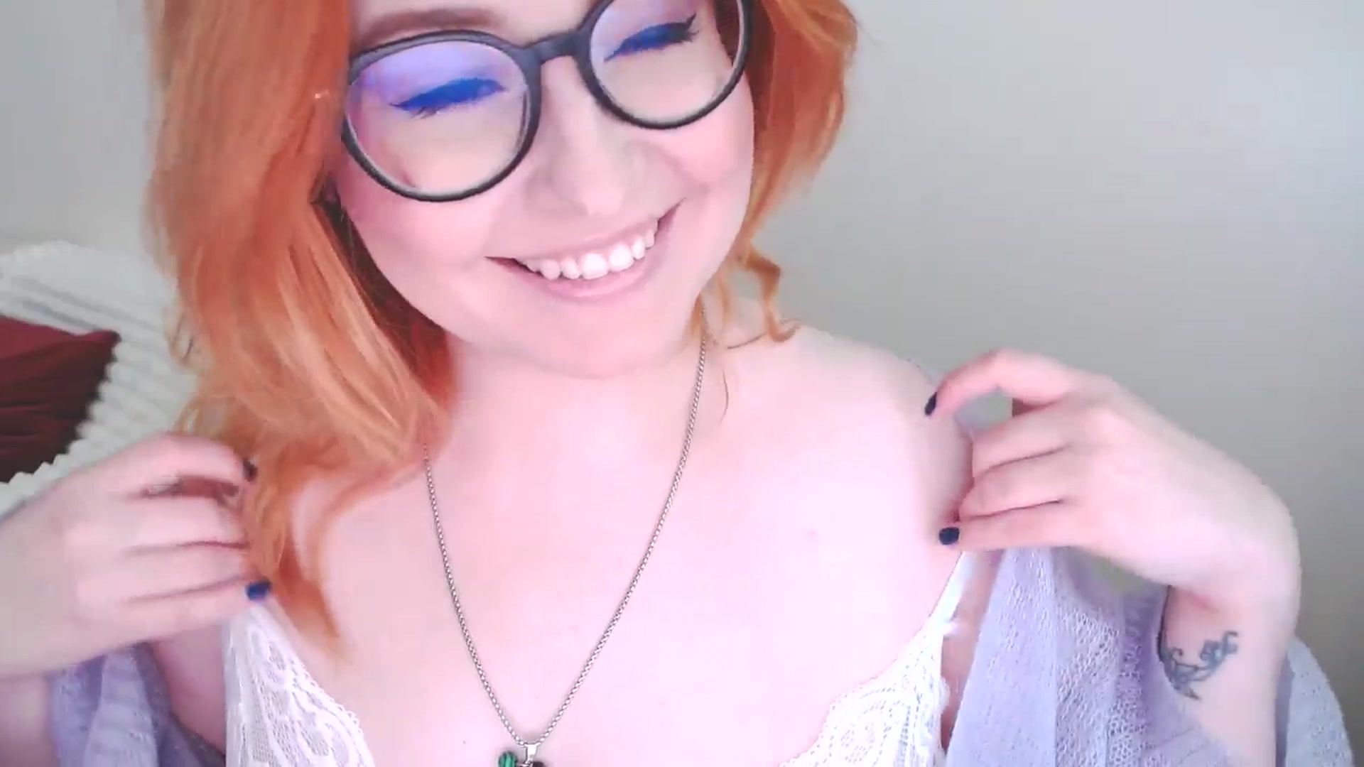 Gallery image thumbnail from EvaStar19's myfreecams stream on, 05/18/2025, 10:48 image 7 of 20