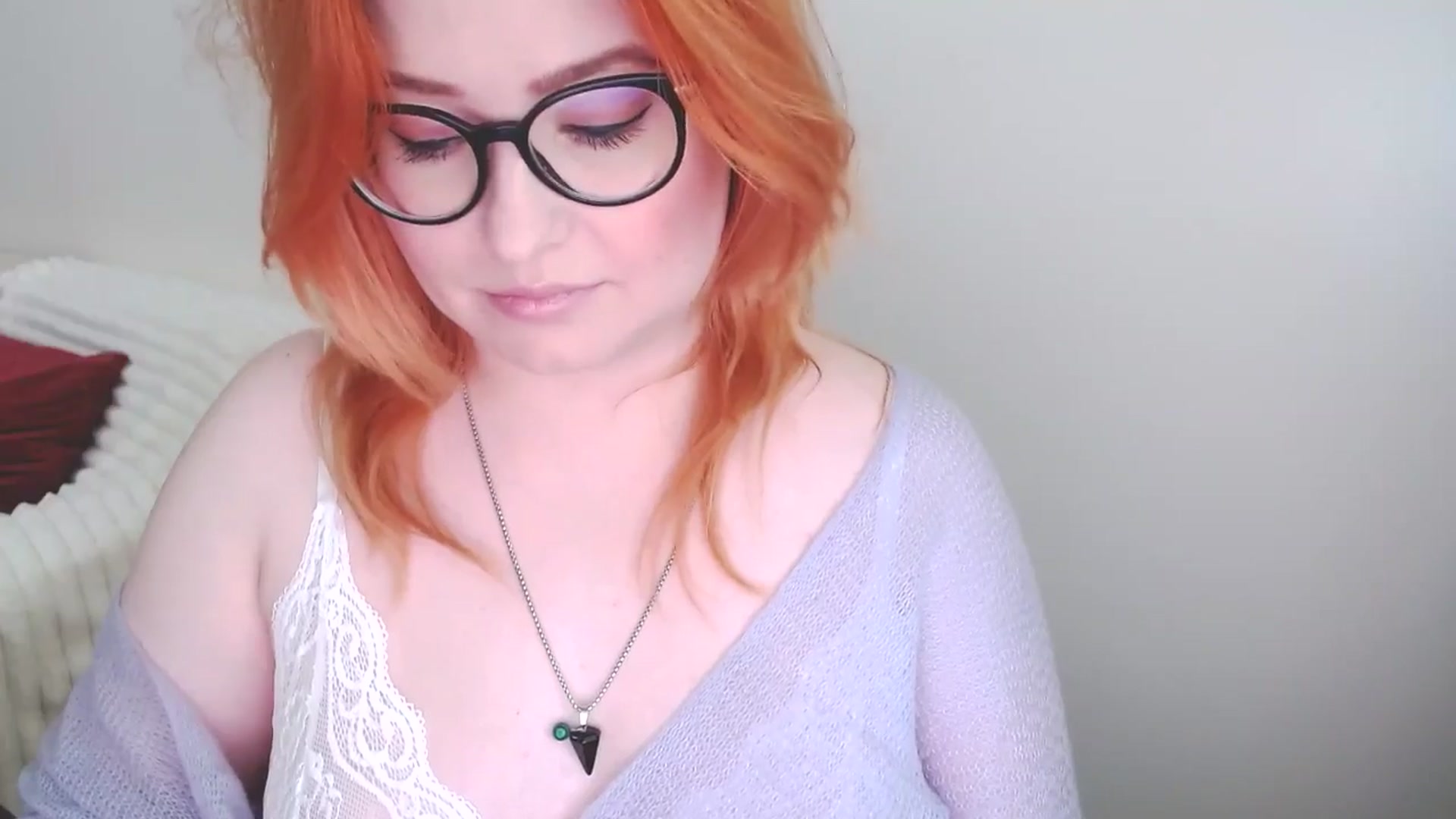 Gallery image thumbnail from EvaStar19's myfreecams stream on, 05/18/2025, 10:48 image 15 of 20