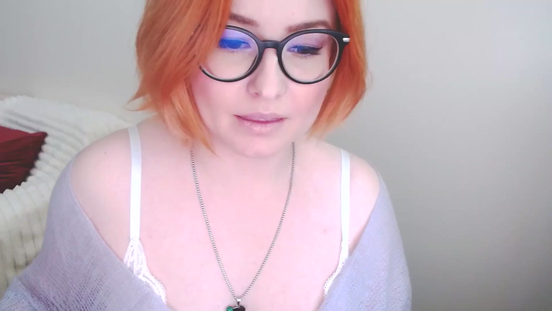 Gallery image thumbnail from EvaStar19's myfreecams stream on, 05/18/2025, 13:38 image 18 of 20