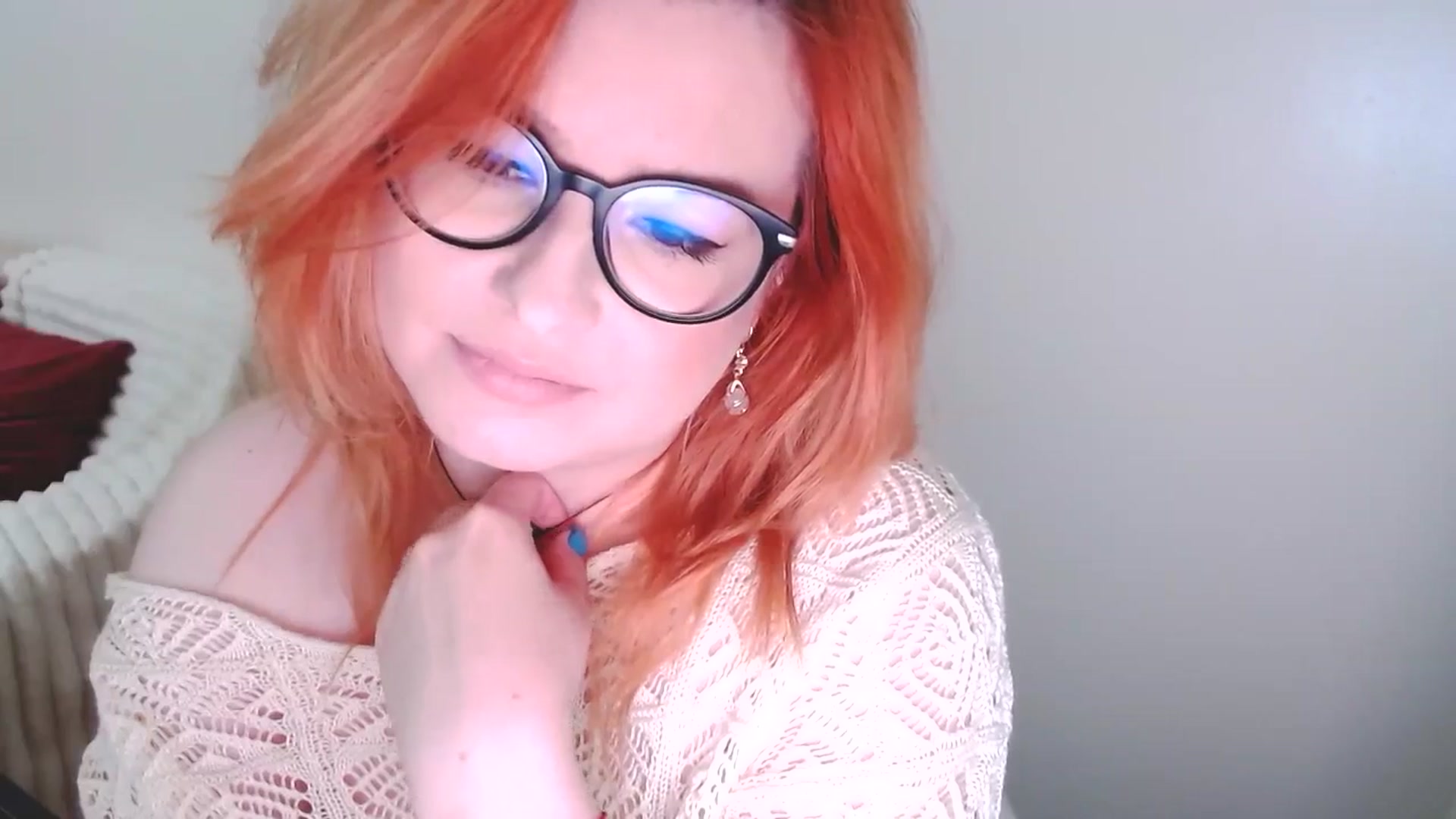 Gallery image thumbnail from EvaStar19's myfreecams stream on, 05/25/2025, 14:31 image 8 of 20