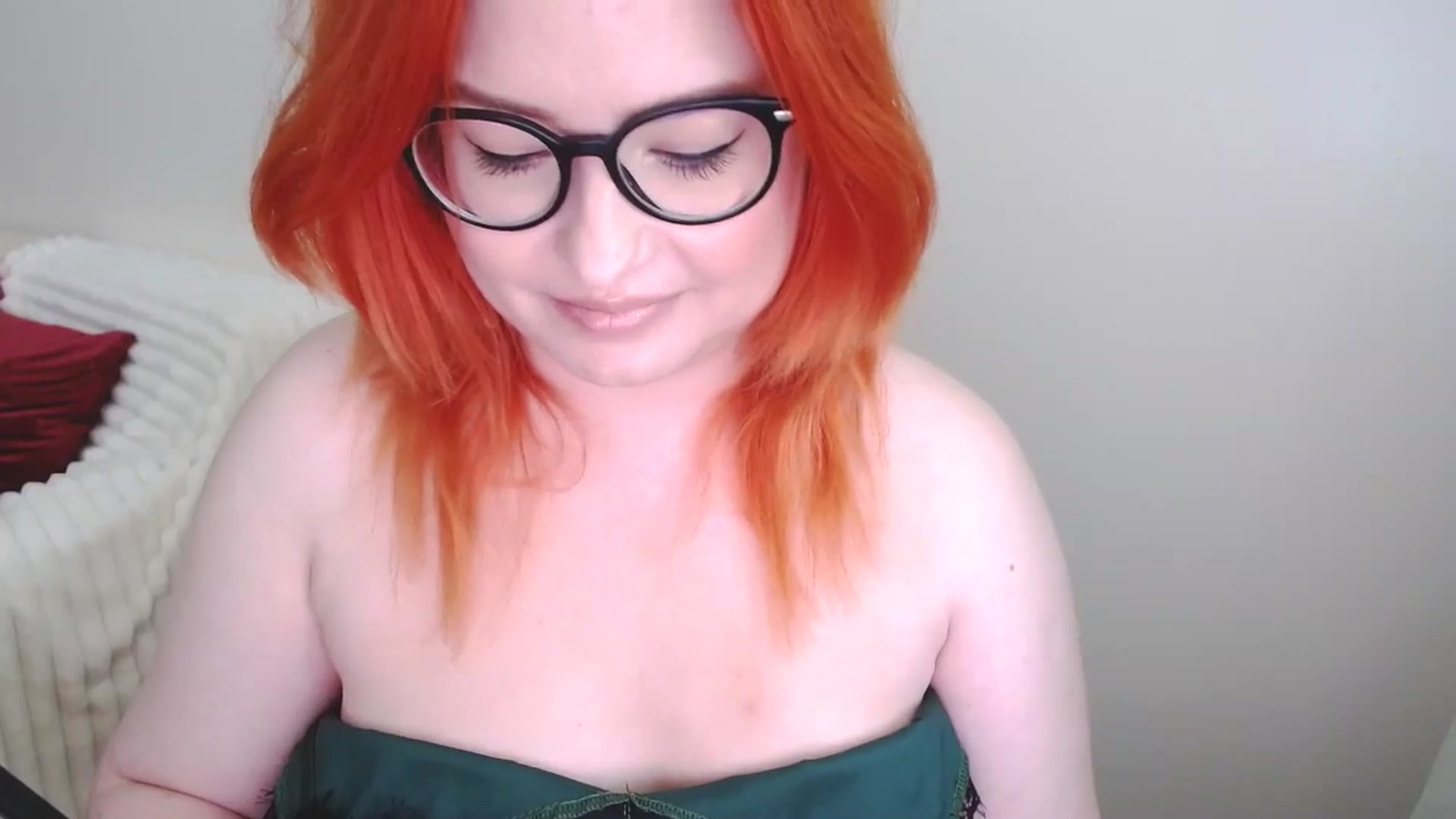 Gallery image thumbnail from EvaStar19's myfreecams stream on, 05/31/2025, 12:33 image 19 of 20