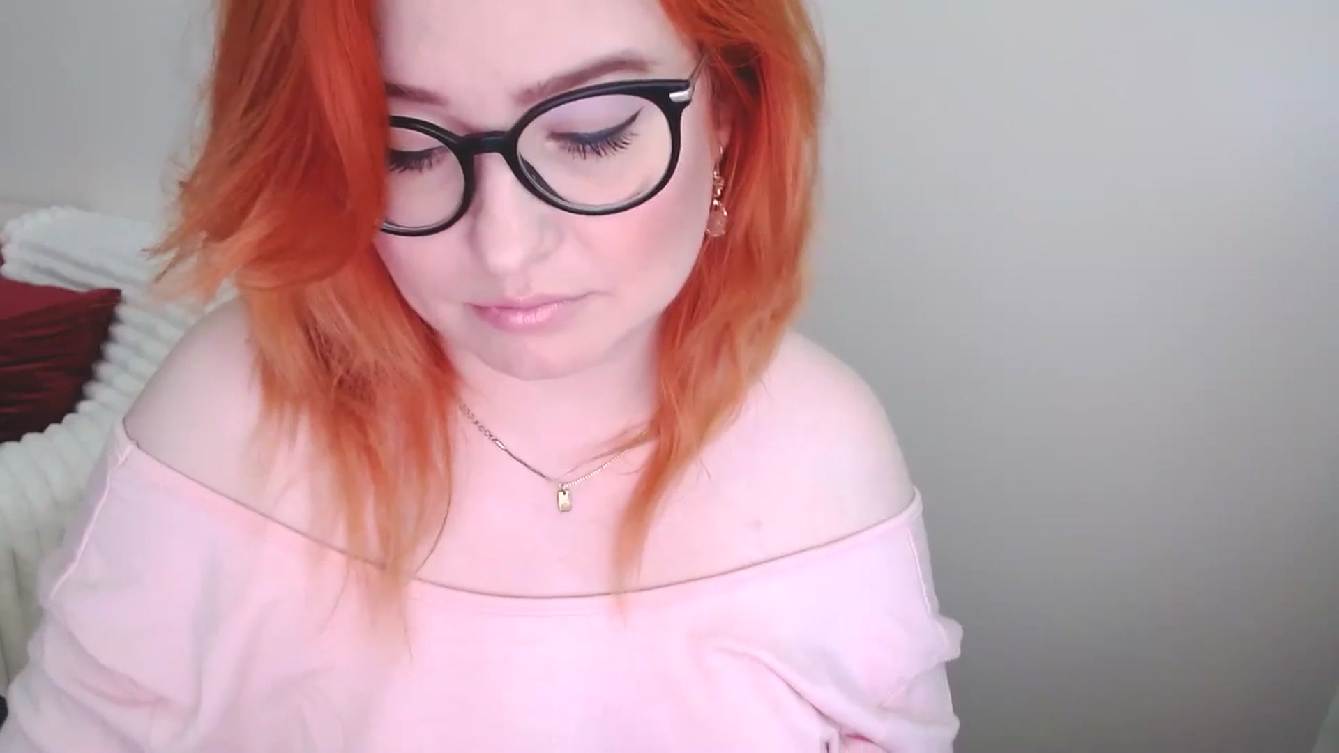 Gallery image thumbnail from EvaStar19's myfreecams stream on, 06/07/2025, 13:27 image 14 of 20