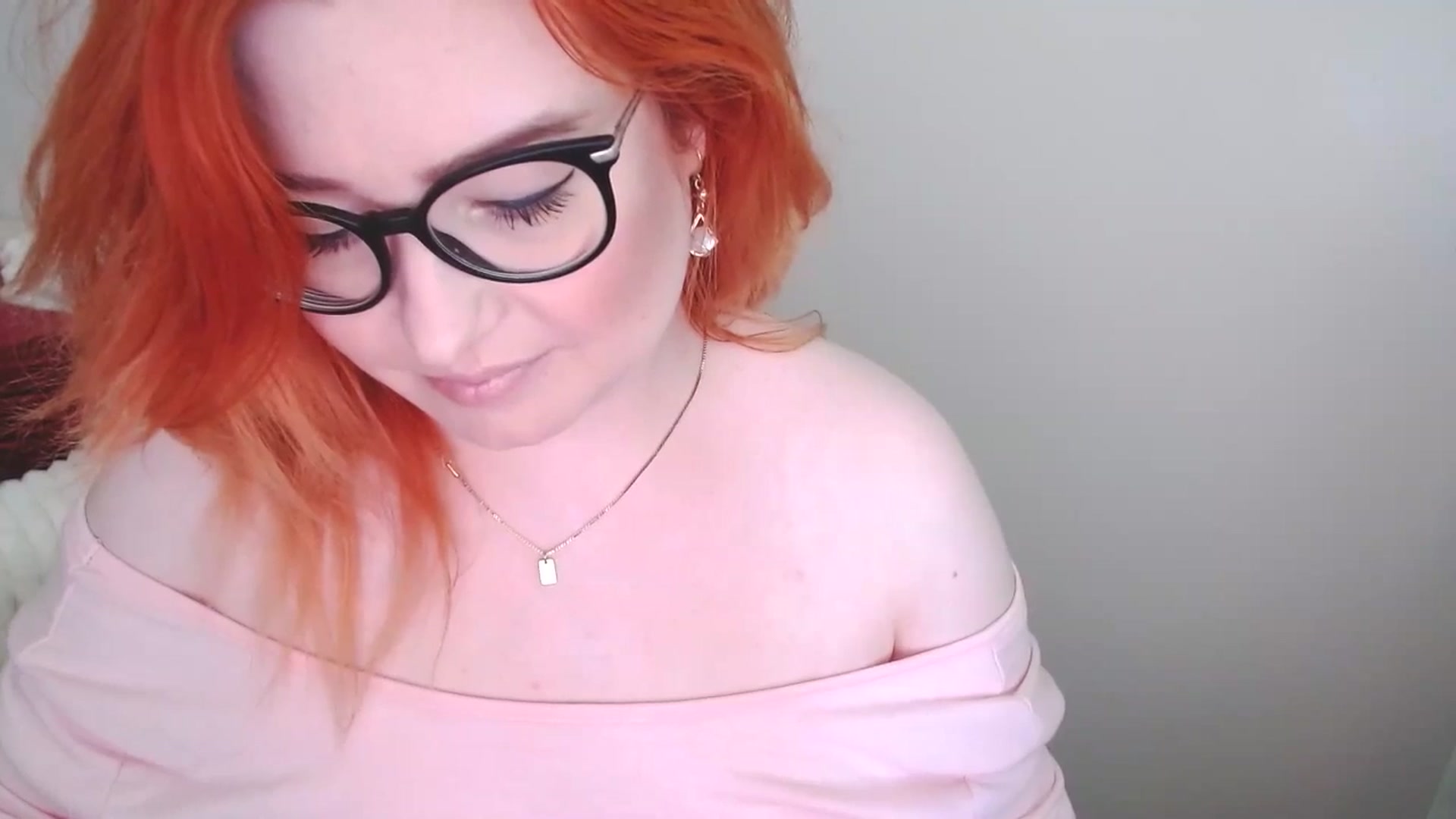 Gallery image thumbnail from EvaStar19's myfreecams stream on, 06/07/2025, 13:27 image 7 of 20