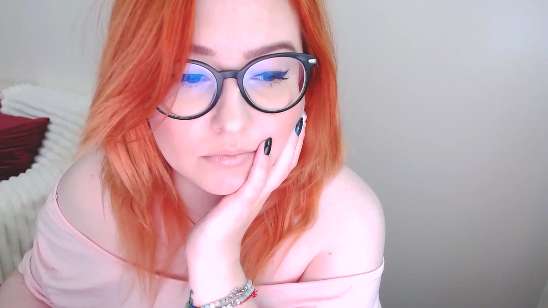 Gallery image thumbnail from EvaStar19's myfreecams stream on, 06/07/2025, 13:27 image 4 of 20