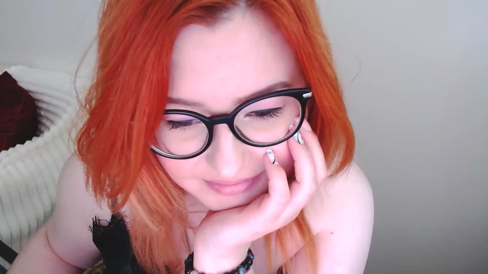 Gallery image thumbnail from EvaStar19's myfreecams stream on, 06/15/2025, 13:06 image 17 of 20