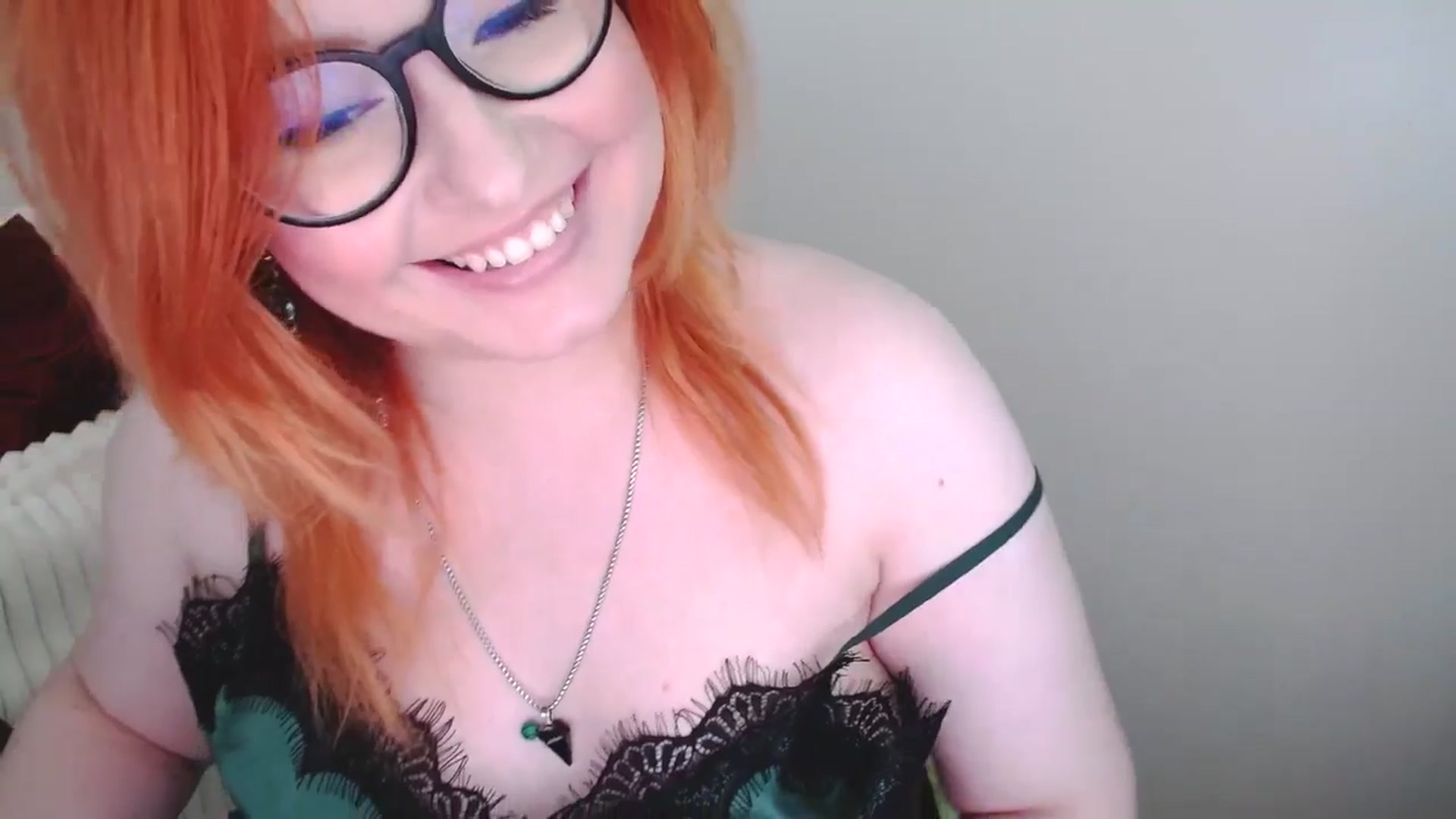 Gallery image thumbnail from EvaStar19's myfreecams stream on, 06/15/2025, 13:06 image 8 of 20