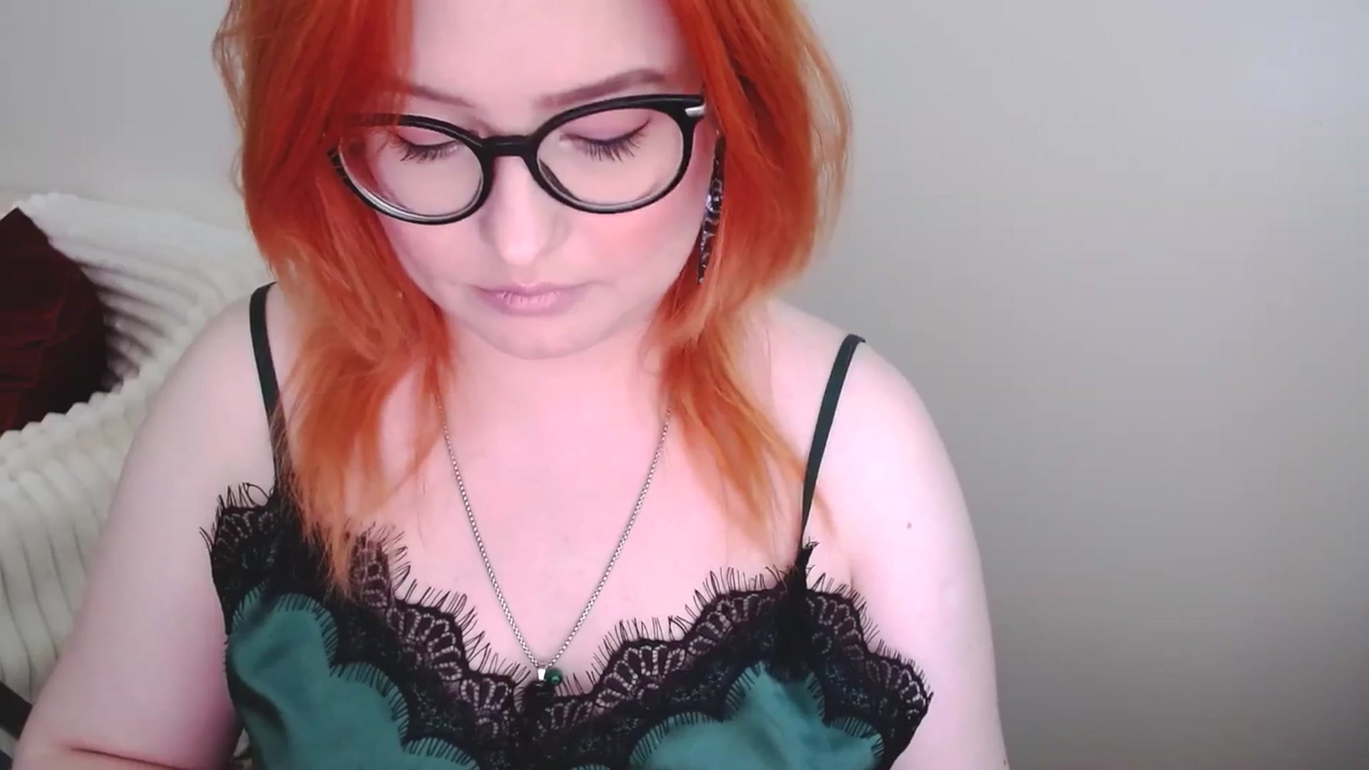 Gallery image thumbnail from EvaStar19's myfreecams stream on, 06/15/2025, 13:06 image 6 of 20