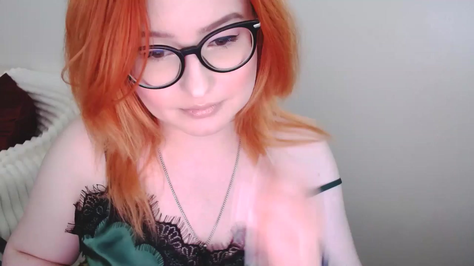 Gallery image thumbnail from EvaStar19's myfreecams stream on, 06/15/2025, 13:06 image 1 of 20