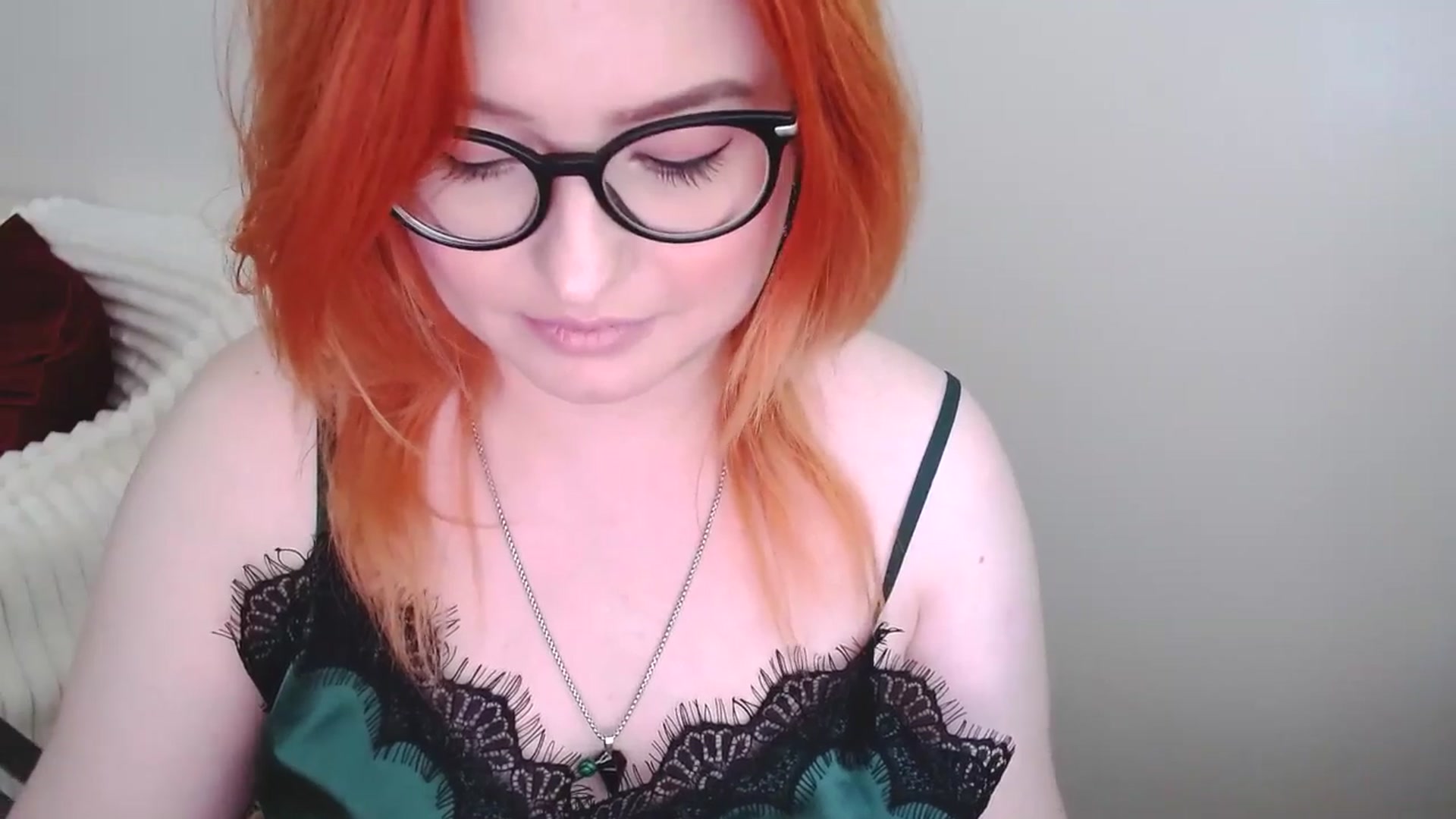 Gallery image thumbnail from EvaStar19's myfreecams stream on, 06/15/2025, 13:06 image 20 of 20