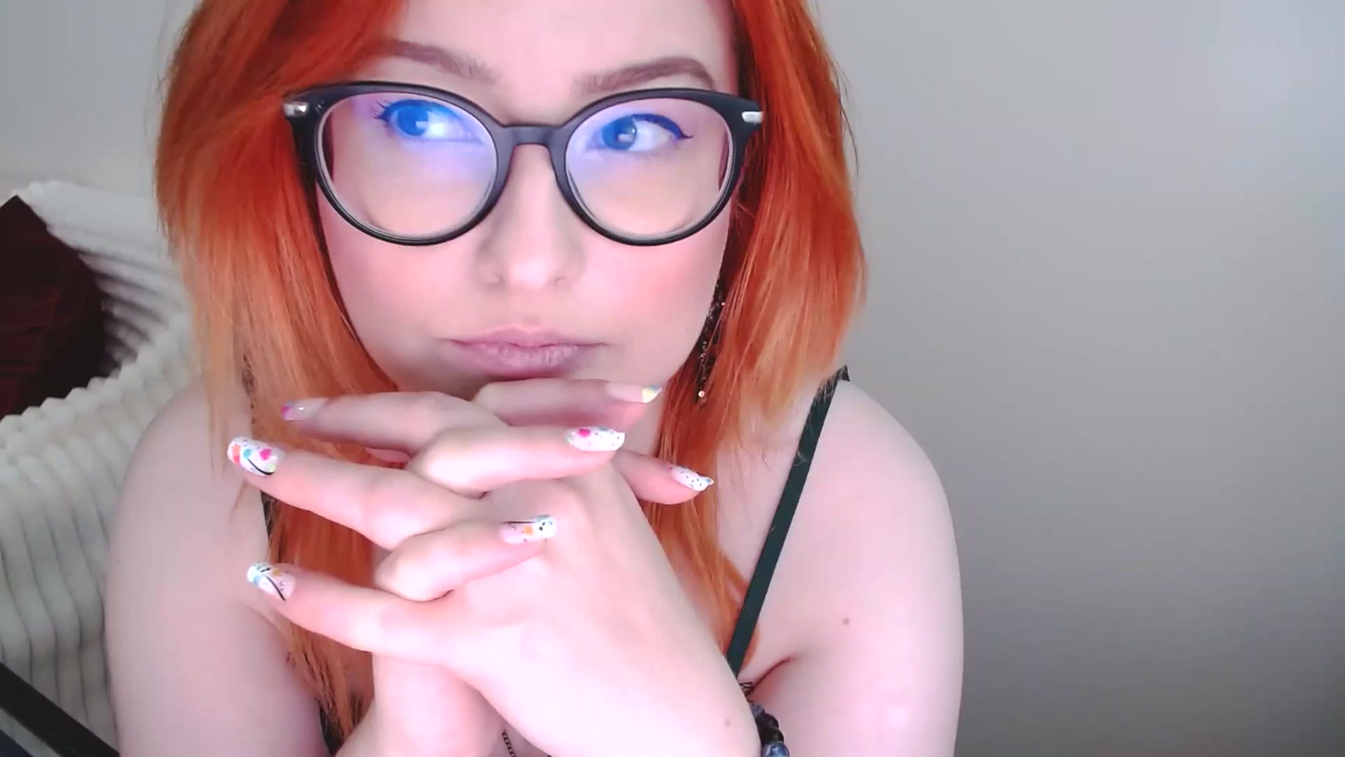 Gallery image thumbnail from EvaStar19's myfreecams stream on, 06/15/2025, 13:06 image 12 of 20