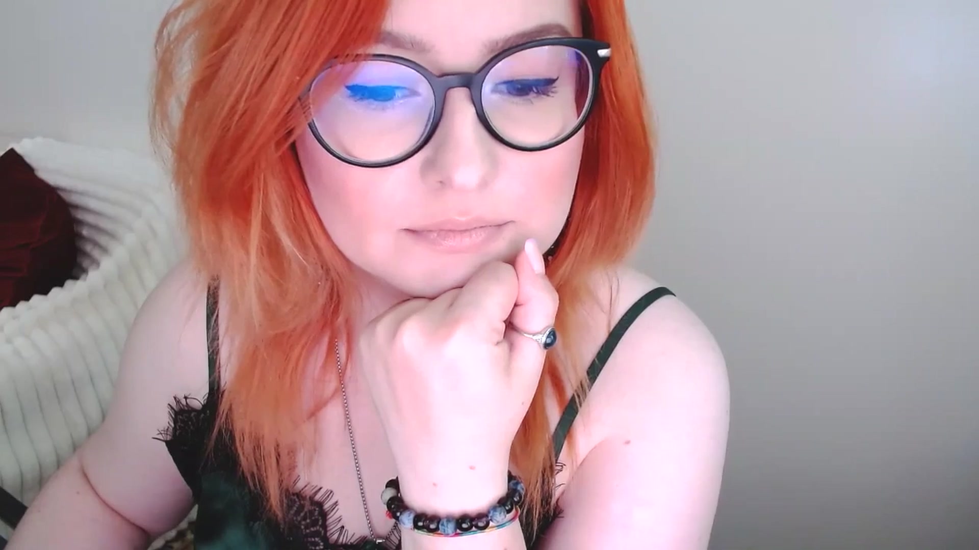 Gallery image thumbnail from EvaStar19's myfreecams stream on, 06/15/2025, 13:06 image 4 of 20