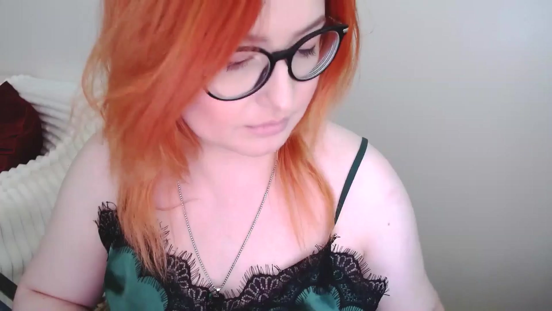Gallery image thumbnail from EvaStar19's myfreecams stream on, 06/15/2025, 13:06 image 19 of 20