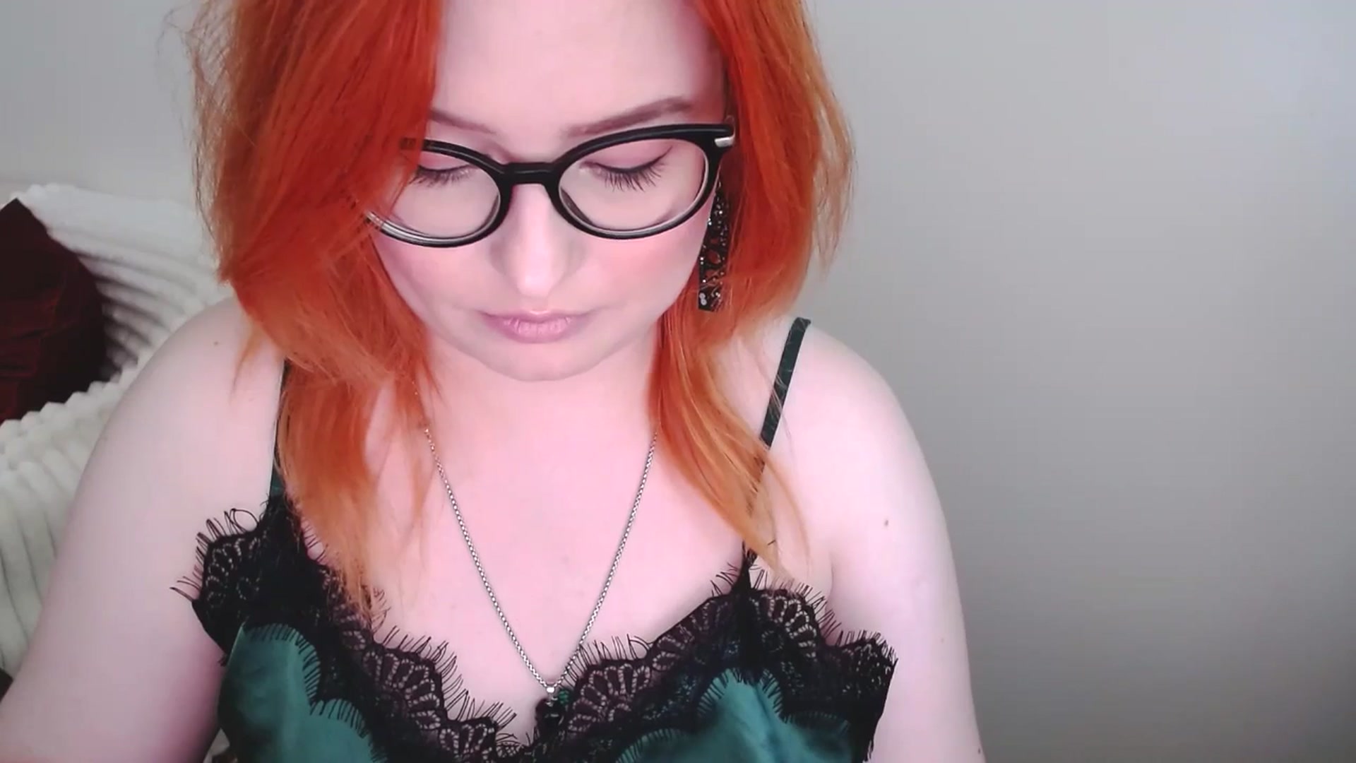 Gallery image thumbnail from EvaStar19's myfreecams stream on, 06/15/2025, 13:06 image 10 of 20