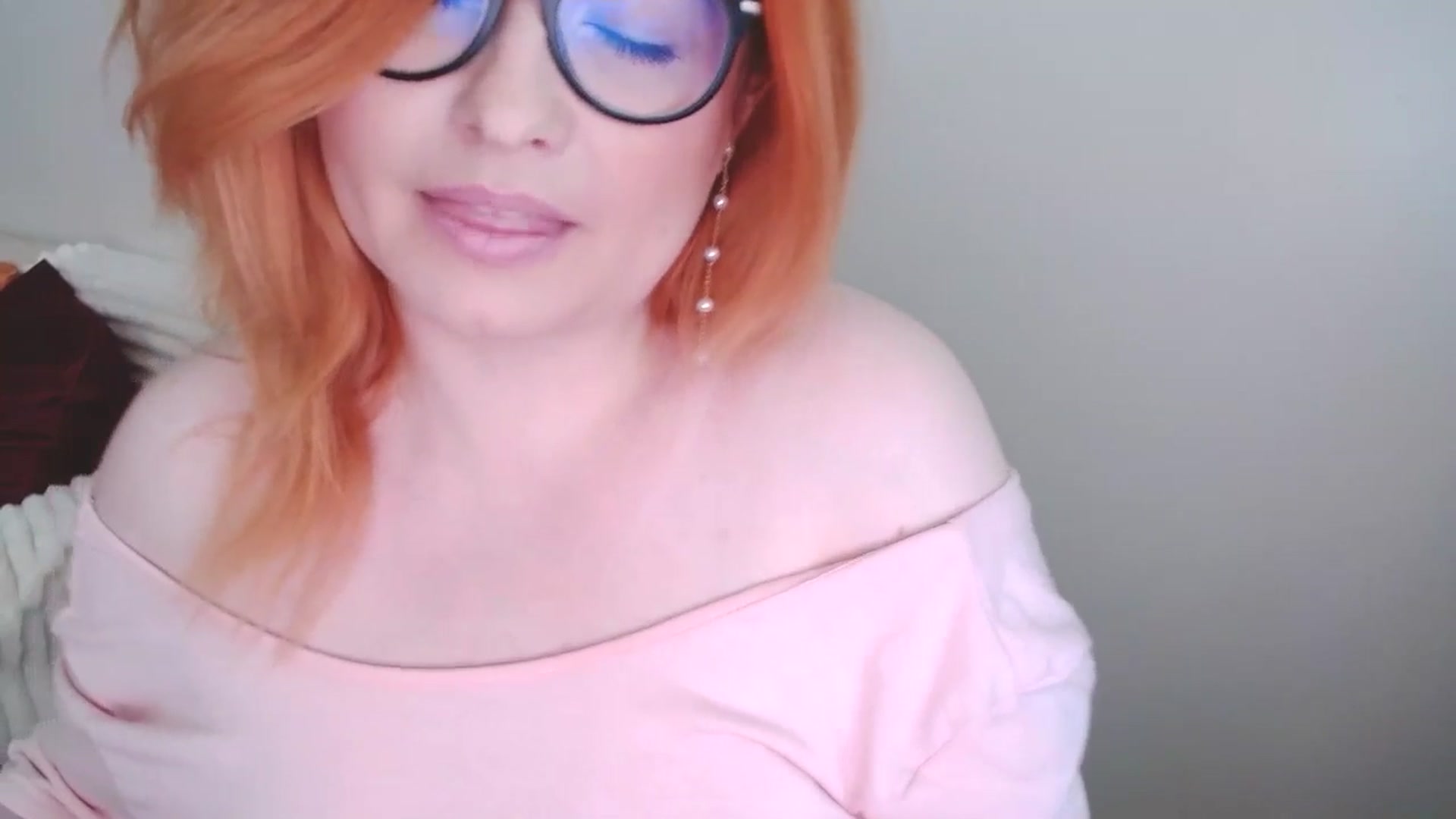Gallery image thumbnail from EvaStar19's myfreecams stream on, 06/28/2025, 11:22 image 8 of 20