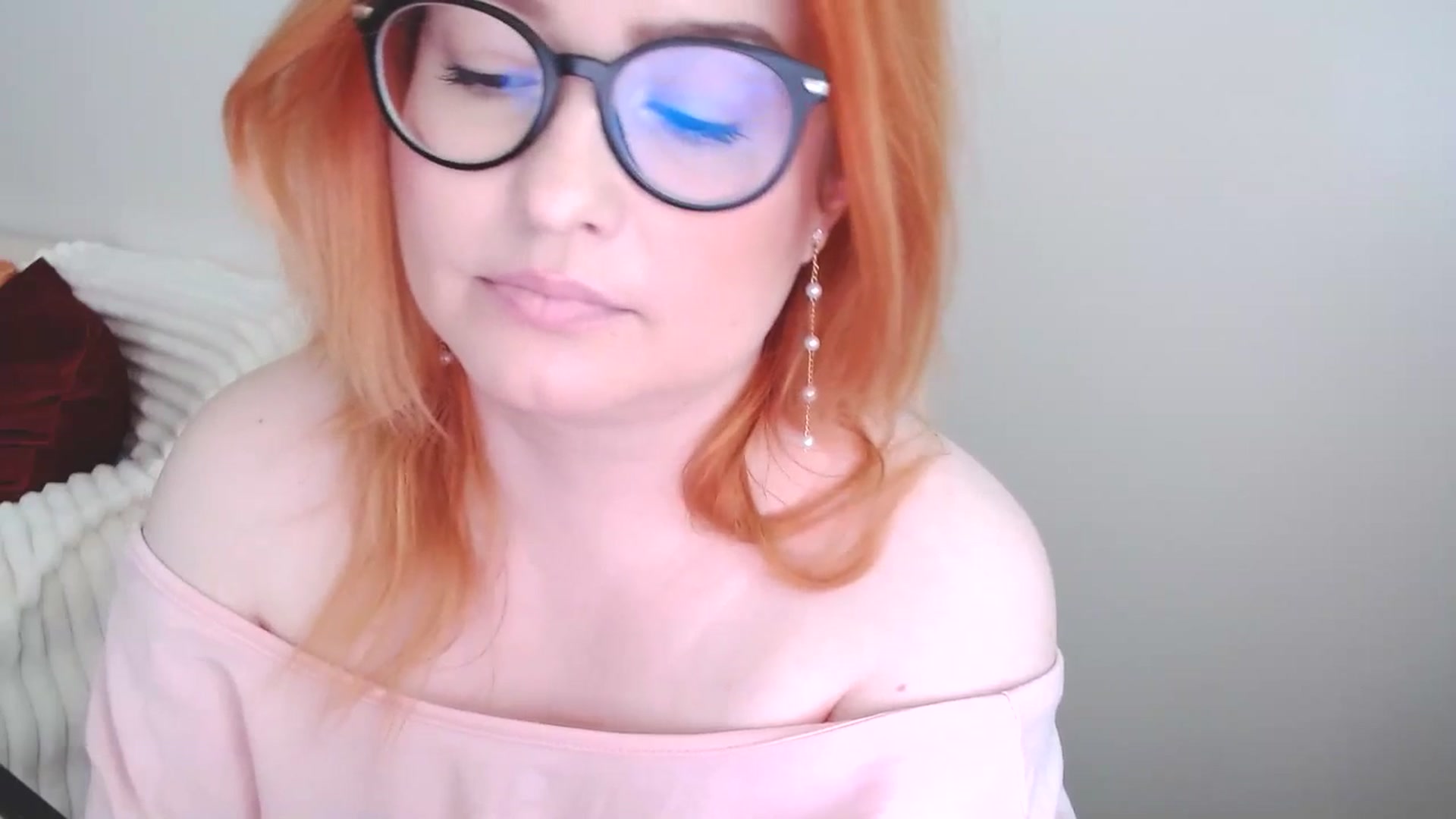 Gallery image thumbnail from EvaStar19's myfreecams stream on, 06/28/2025, 11:22 image 19 of 20