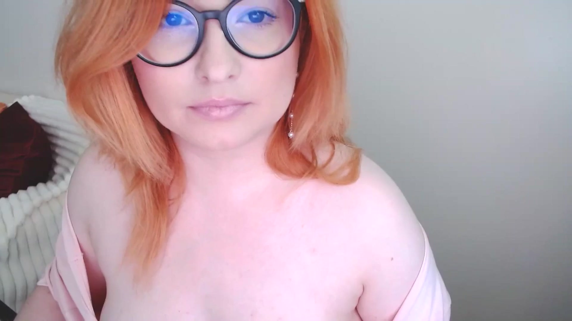 Gallery image thumbnail from EvaStar19's myfreecams stream on, 06/28/2025, 11:22 image 15 of 20