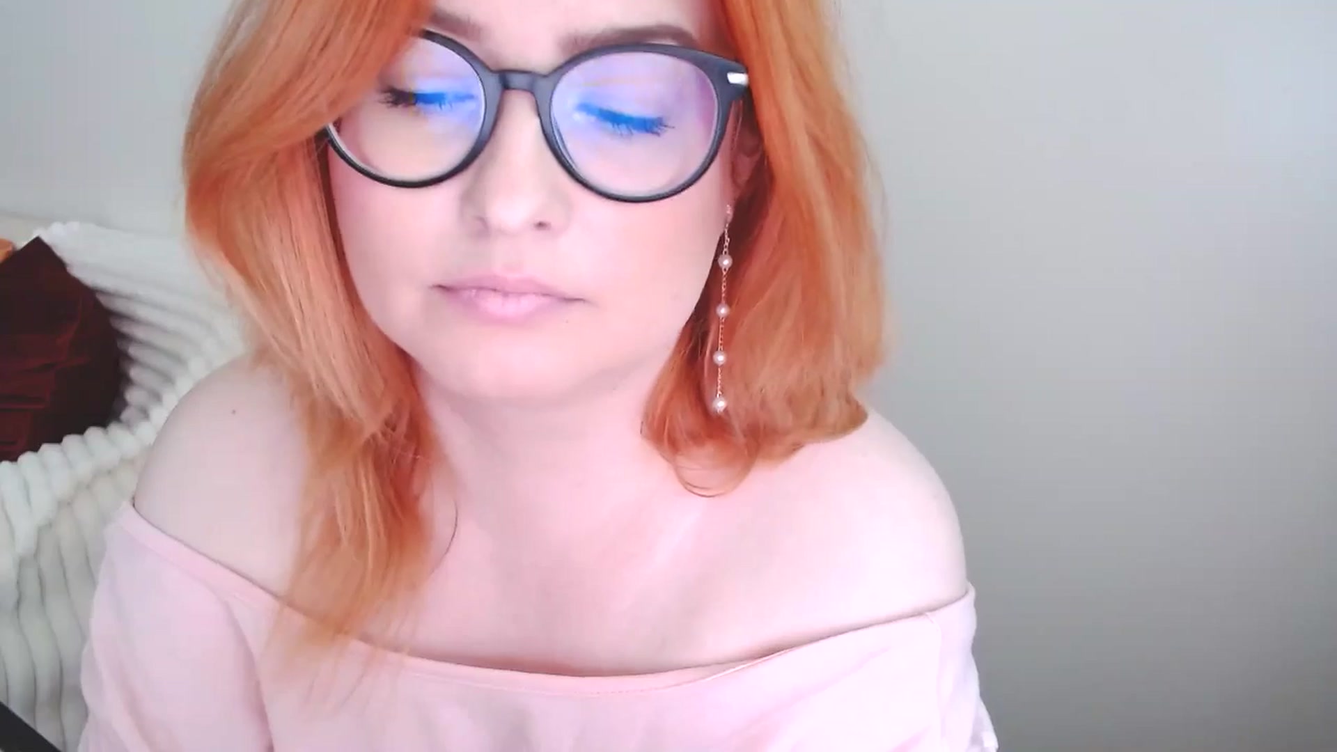 Gallery image thumbnail from EvaStar19's myfreecams stream on, 06/28/2025, 11:22 image 10 of 20