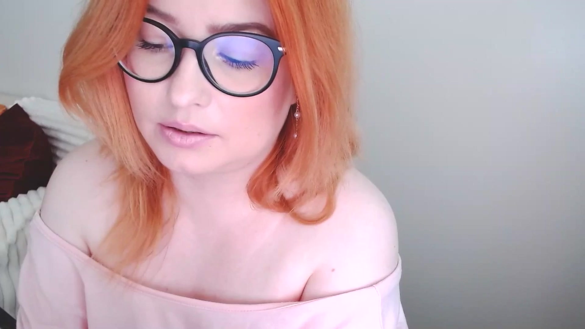 Gallery image thumbnail from EvaStar19's myfreecams stream on, 06/28/2025, 11:22 image 17 of 20