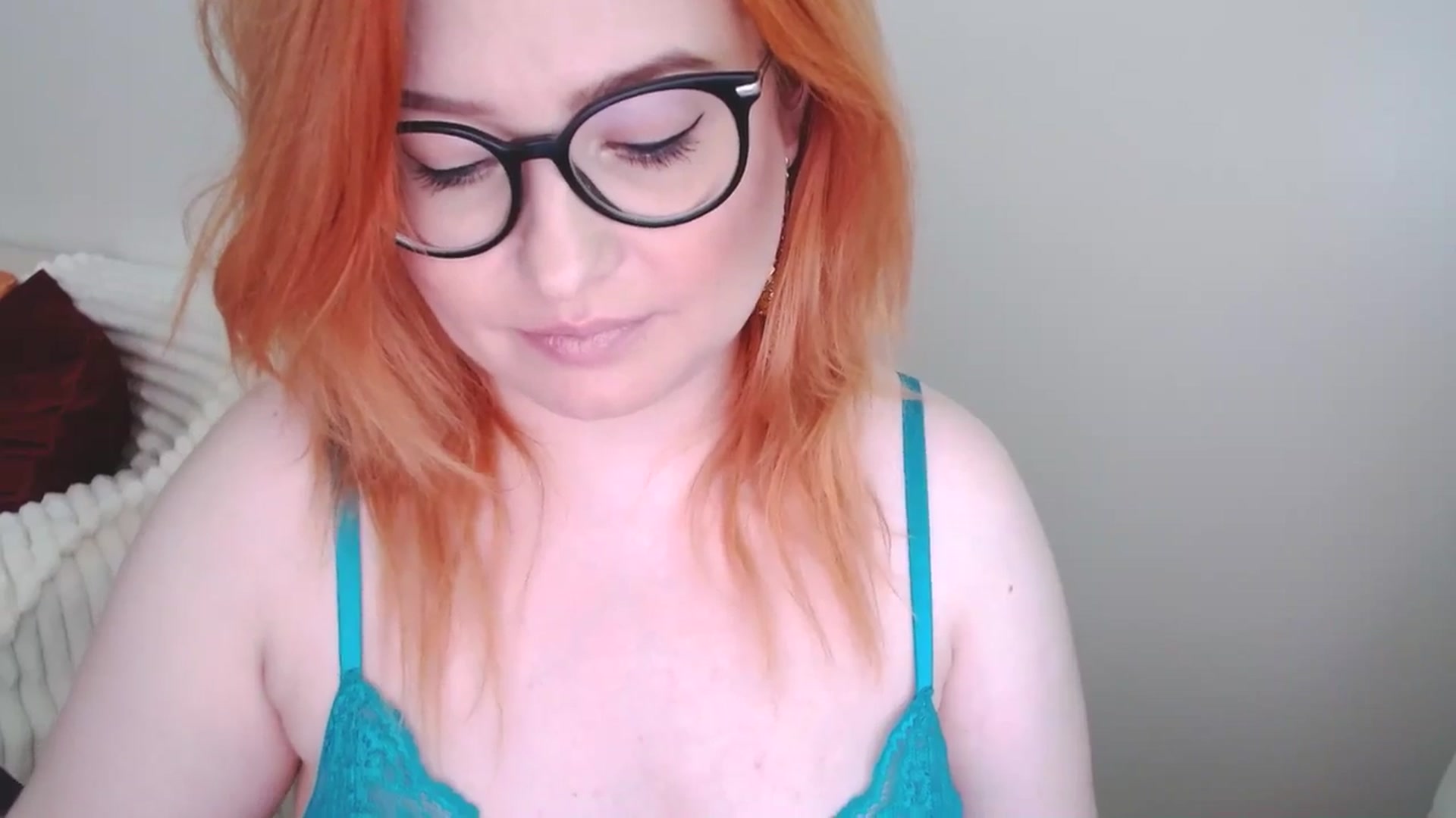 Gallery image thumbnail from EvaStar19's myfreecams stream on, 06/29/2025, 14:14 image 19 of 20