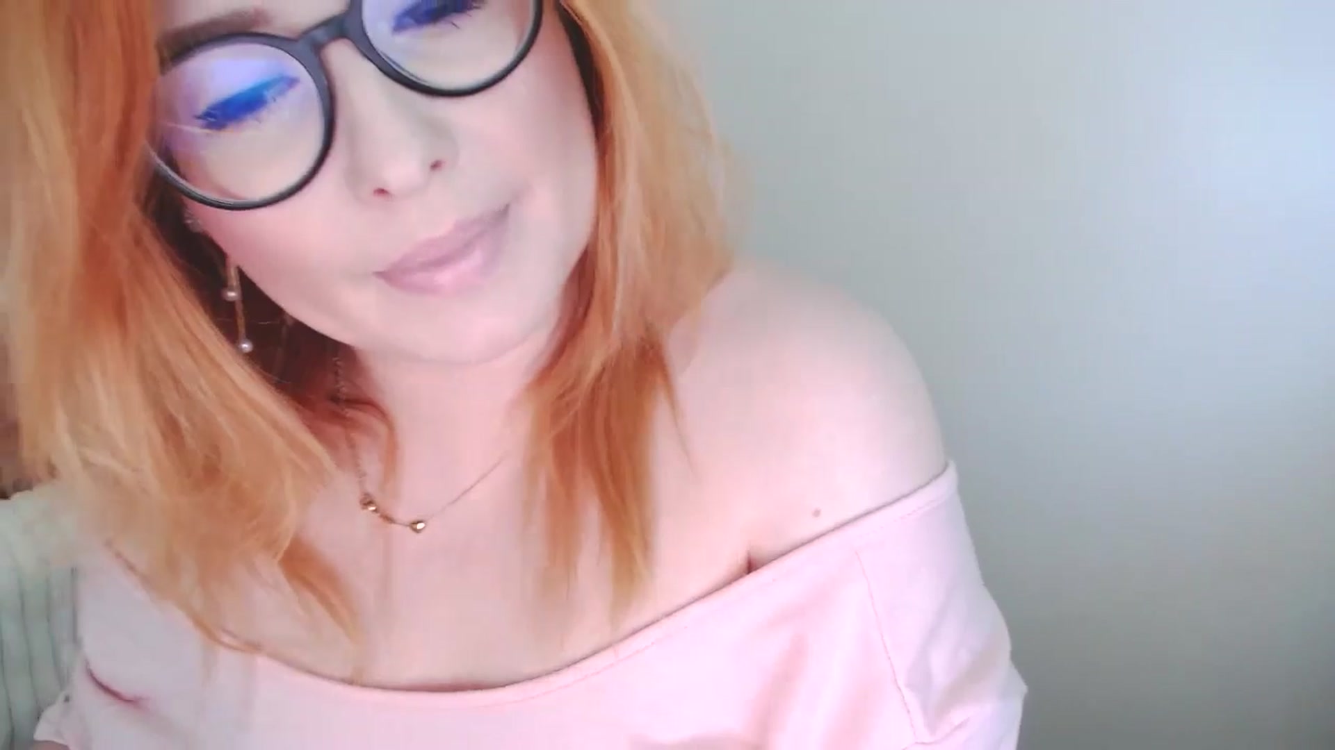 Gallery image thumbnail from EvaStar19's myfreecams stream on, 09/28/2025, 11:24 image 14 of 20
