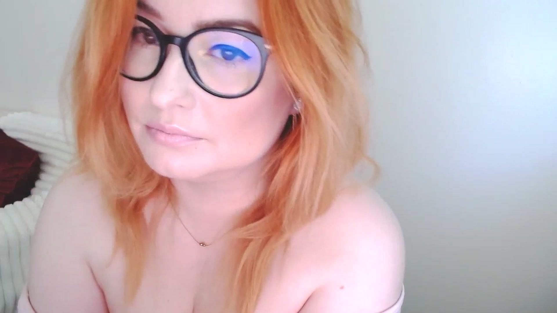 Gallery image thumbnail from EvaStar19's myfreecams stream on, 09/28/2025, 11:24 image 4 of 20