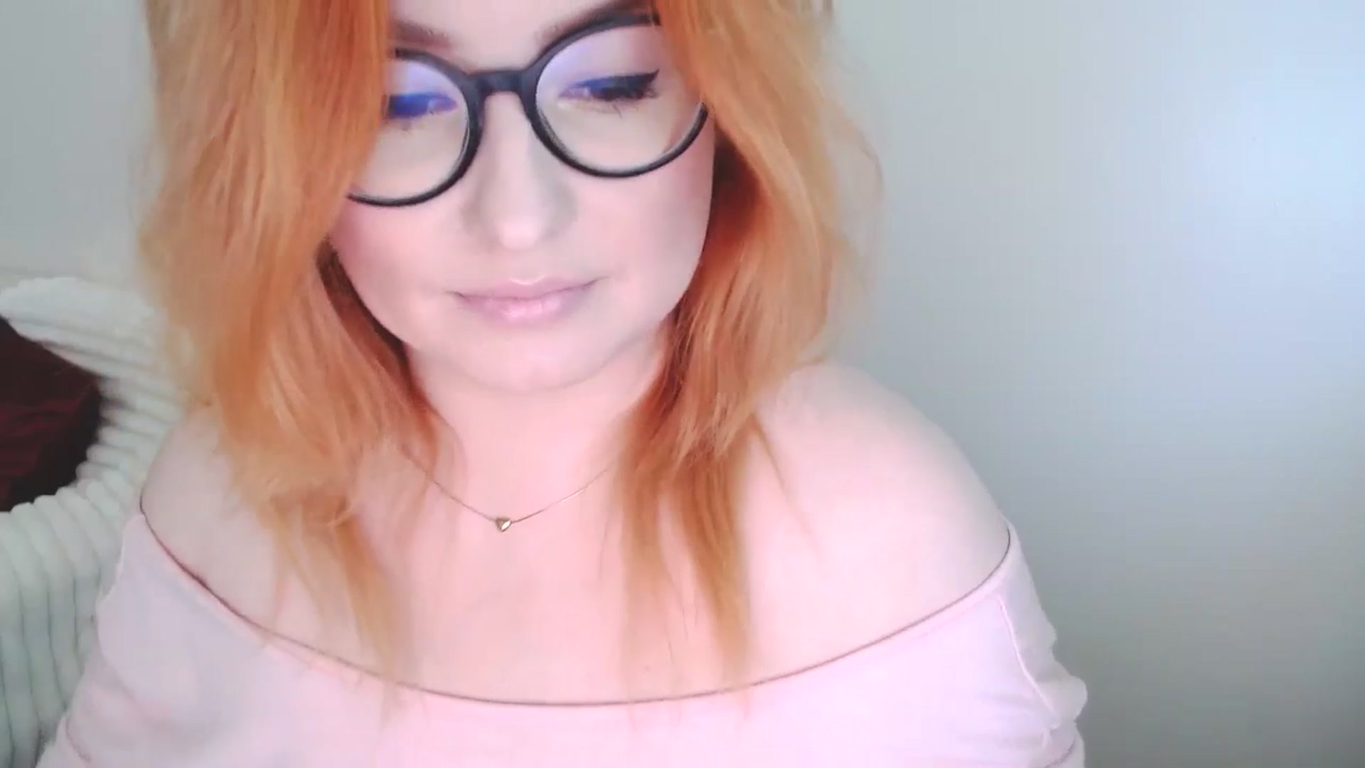 Gallery image thumbnail from EvaStar19's myfreecams stream on, 09/28/2025, 11:24 image 10 of 20