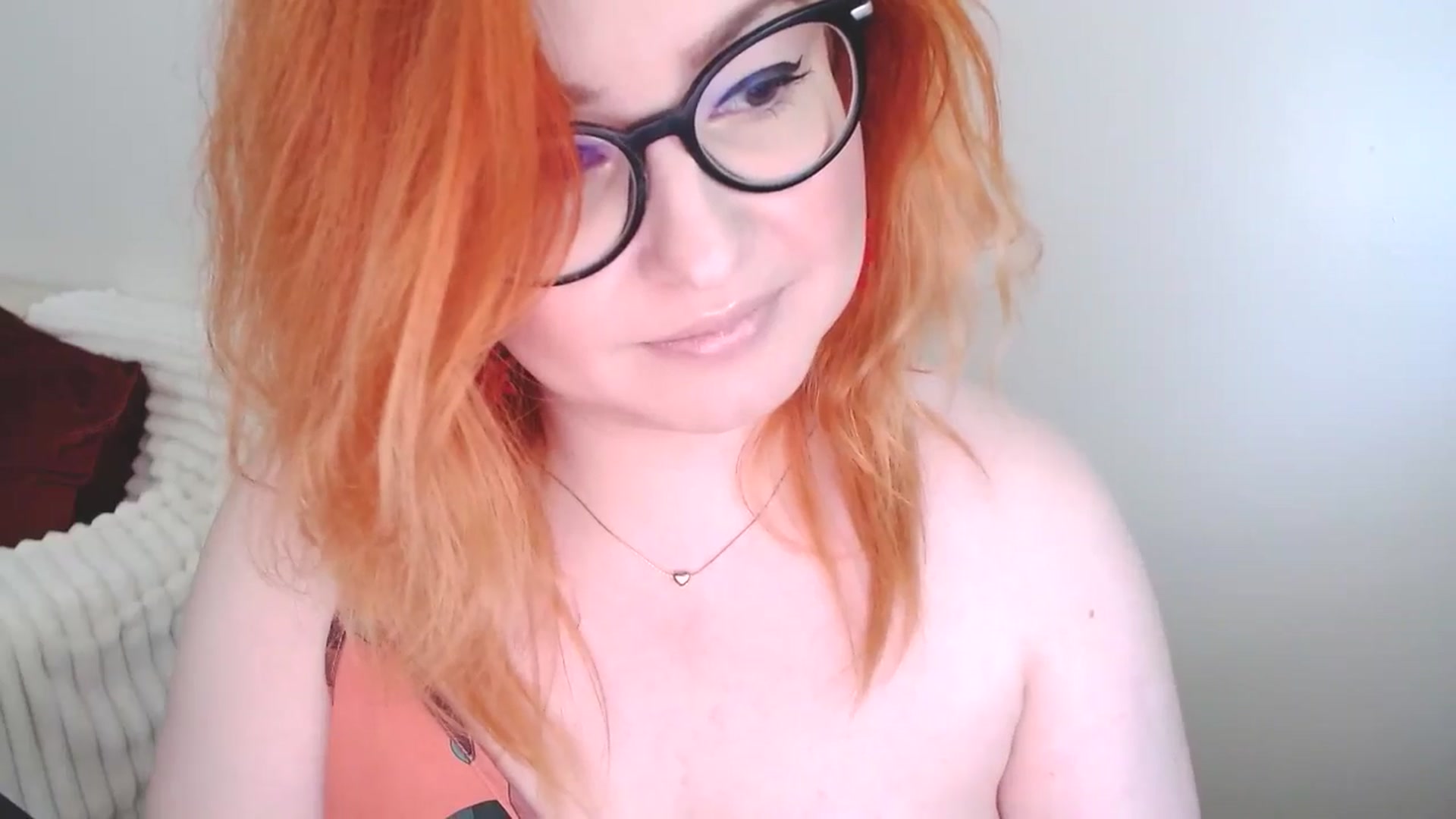 Gallery image thumbnail from EvaStar19's myfreecams stream on, 10/19/2025, 11:23 image 18 of 20
