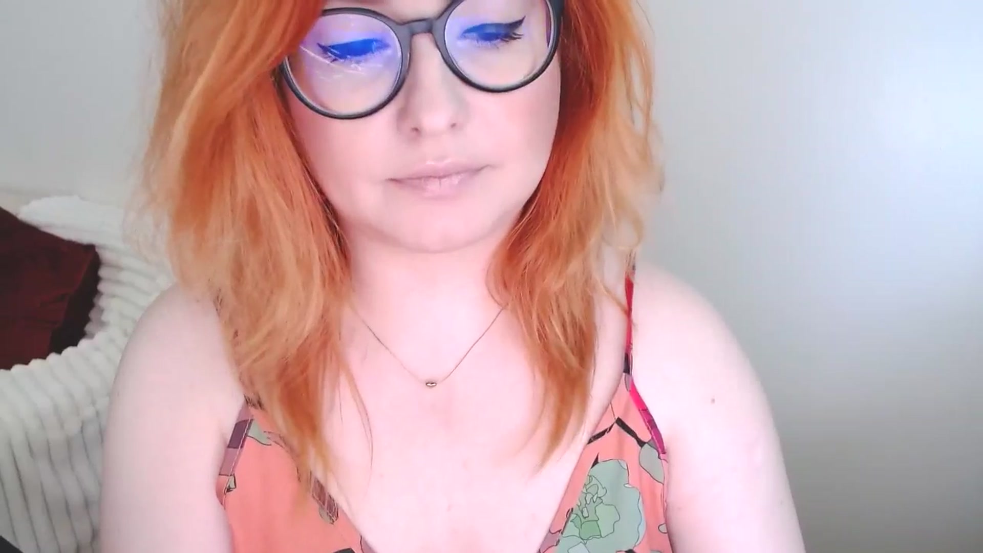 Gallery image thumbnail from EvaStar19's myfreecams stream on, 10/19/2025, 11:23 image 11 of 20