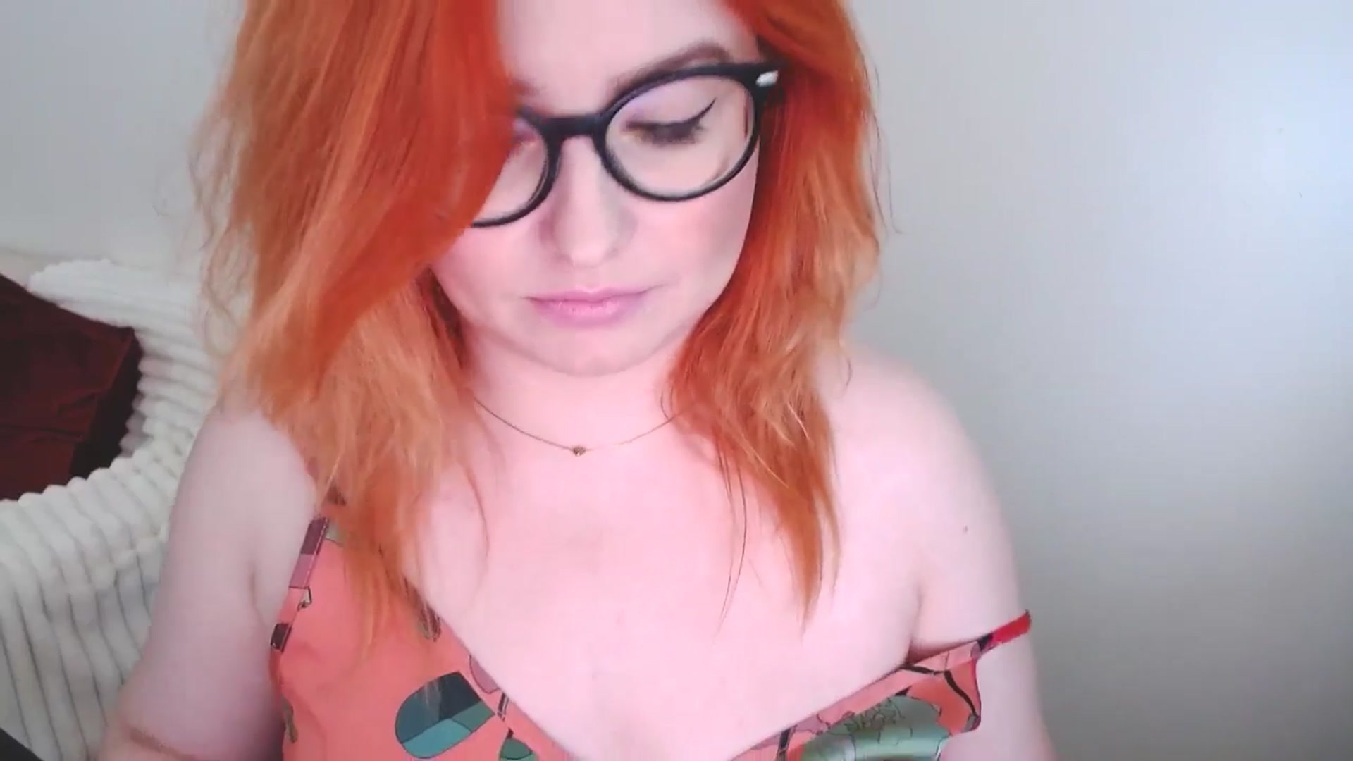 Gallery image thumbnail from EvaStar19's myfreecams stream on, 10/19/2025, 12:40 image 13 of 20