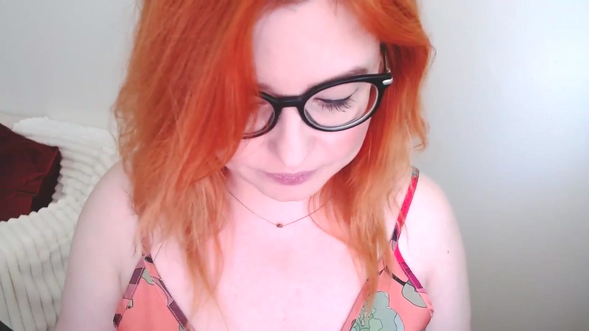 Gallery image thumbnail from EvaStar19's myfreecams stream on, 10/19/2025, 12:40 image 4 of 20