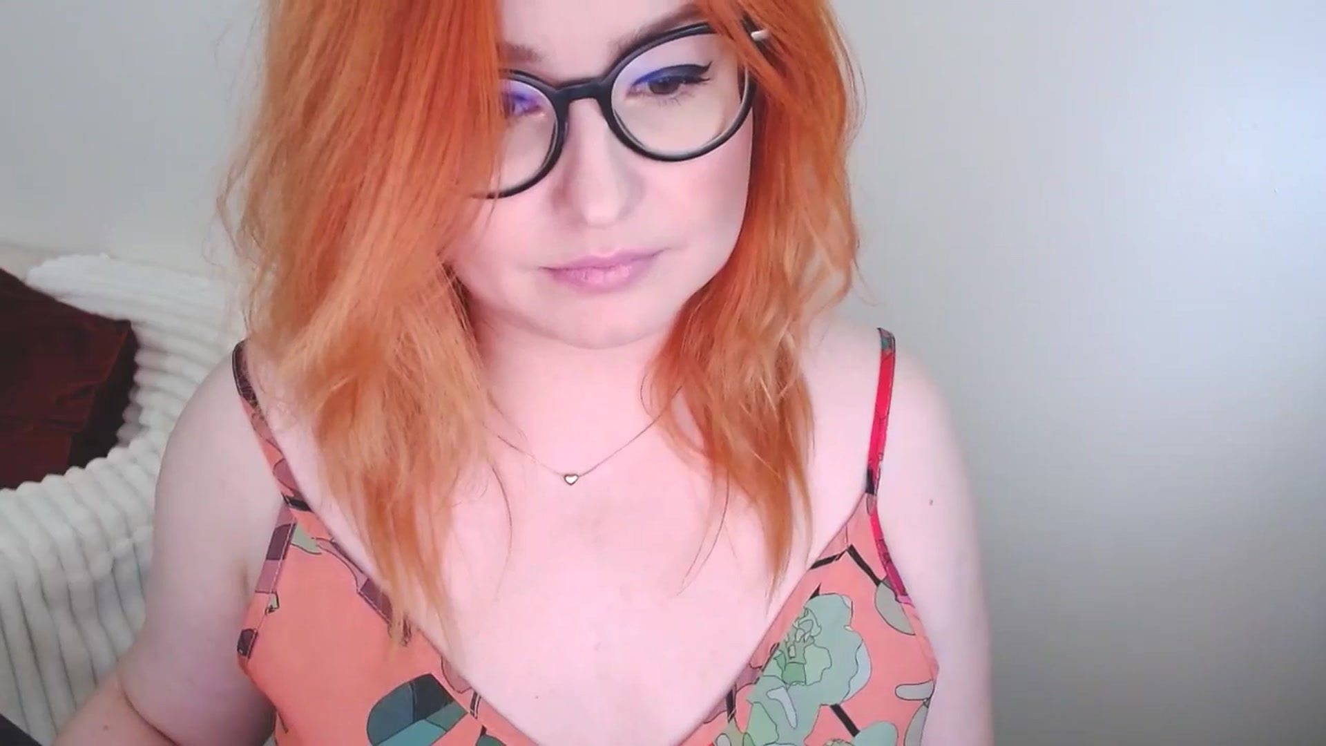 Gallery image thumbnail from EvaStar19's myfreecams stream on, 10/19/2025, 12:40 image 16 of 20
