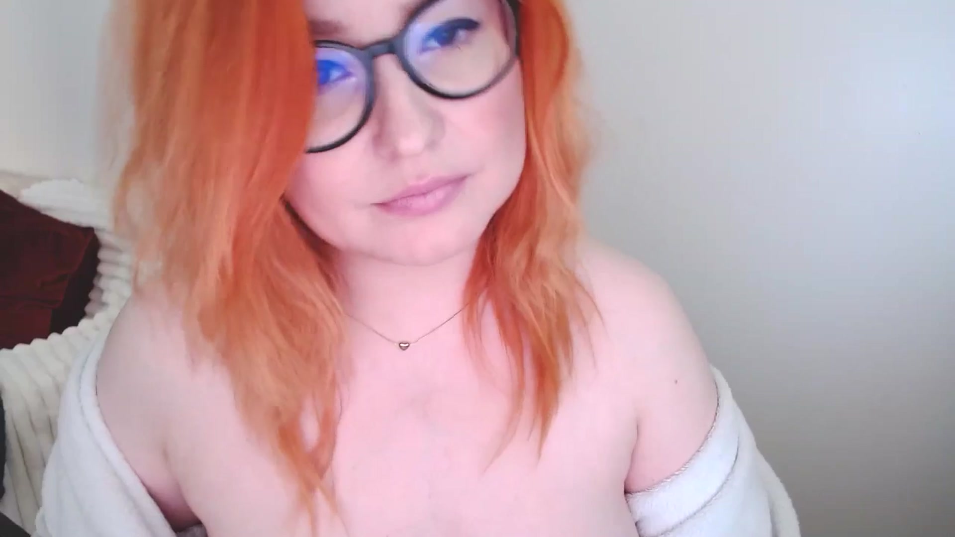 Gallery image thumbnail from EvaStar19's myfreecams stream on, 10/19/2025, 14:14 image 20 of 20