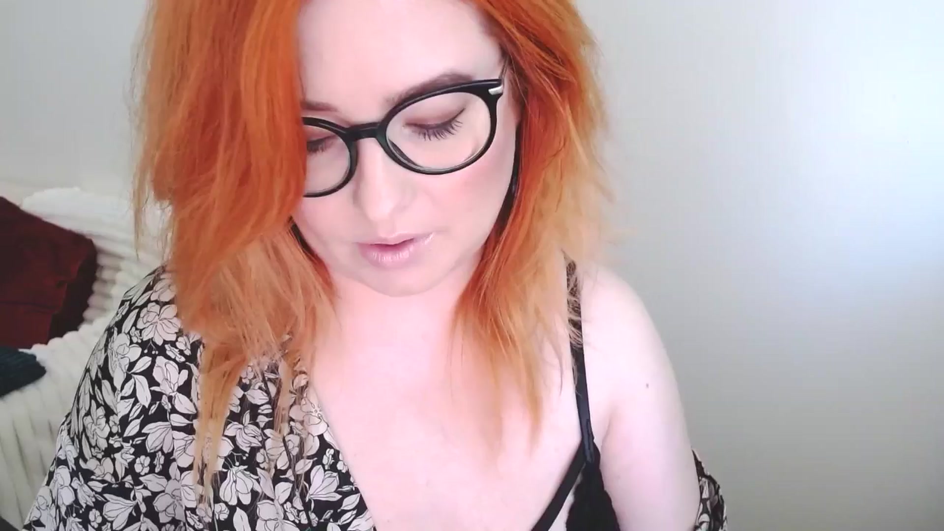 Gallery image thumbnail from EvaStar19's myfreecams stream on, 10/25/2025, 12:13 image 1 of 20