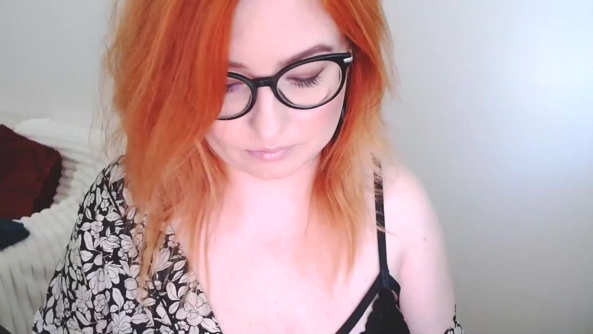 Gallery image thumbnail from EvaStar19's myfreecams stream on, 10/25/2025, 12:13 image 9 of 20