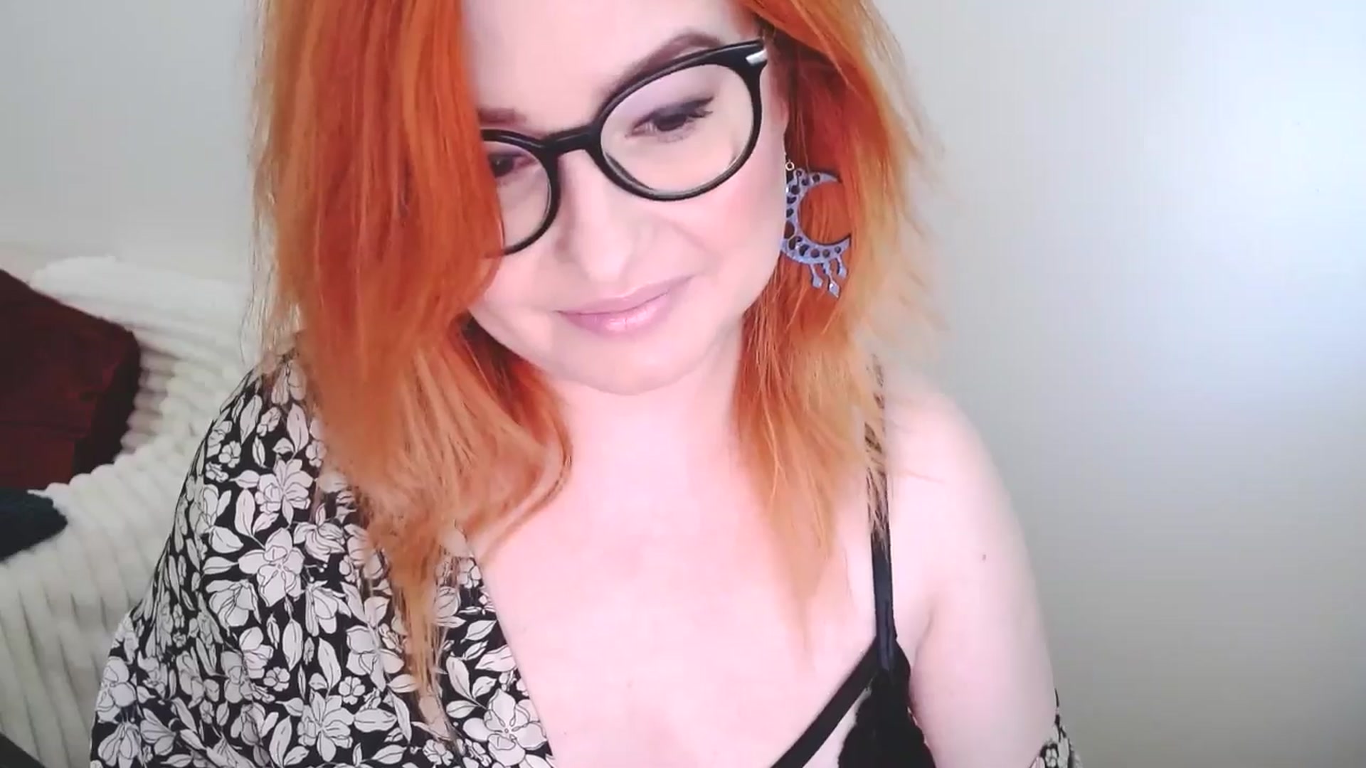 Gallery image thumbnail from EvaStar19's myfreecams stream on, 10/25/2025, 12:13 image 11 of 20