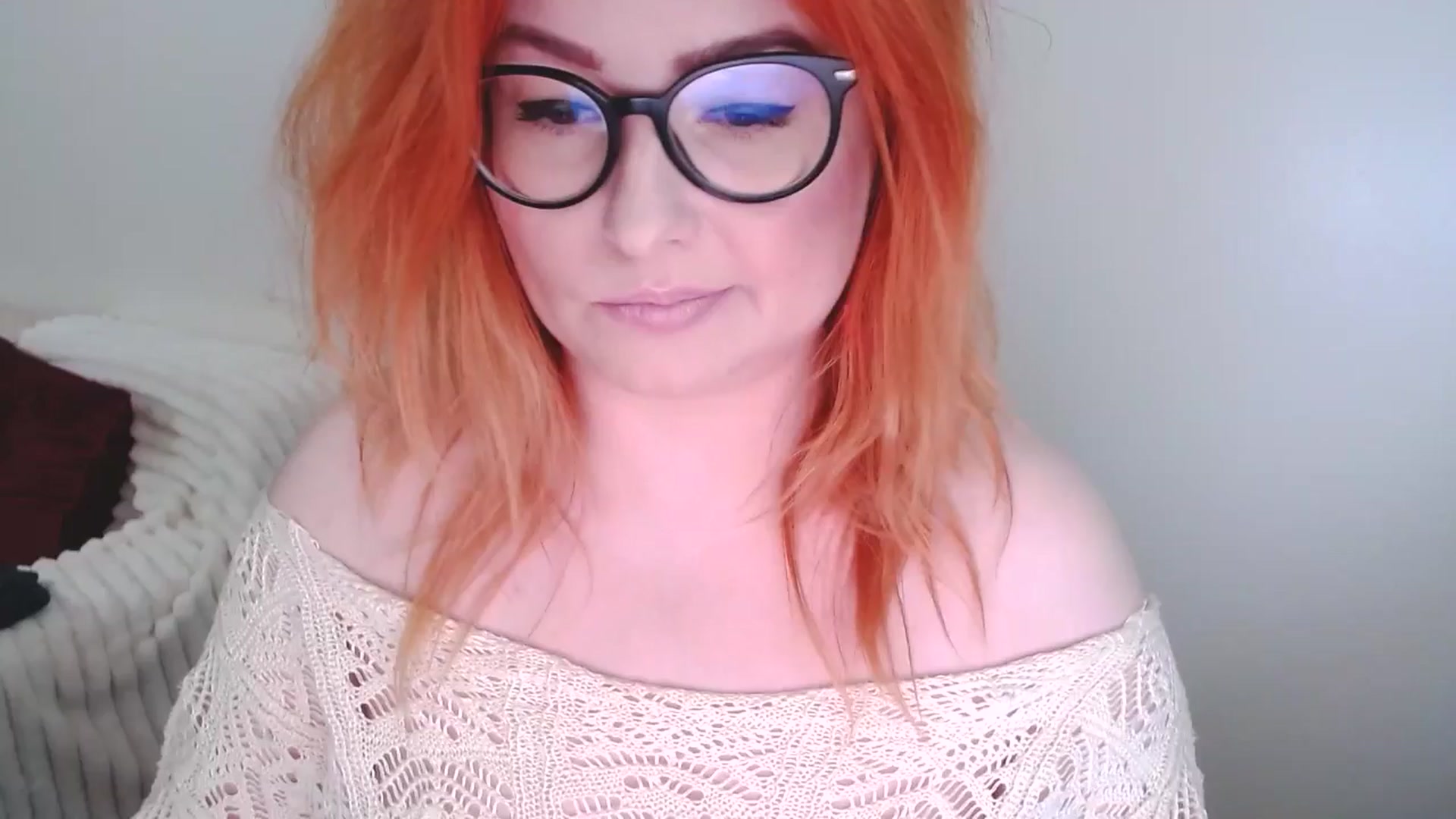 Gallery image thumbnail from EvaStar19's myfreecams stream on, 10/26/2025, 12:57 image 12 of 20