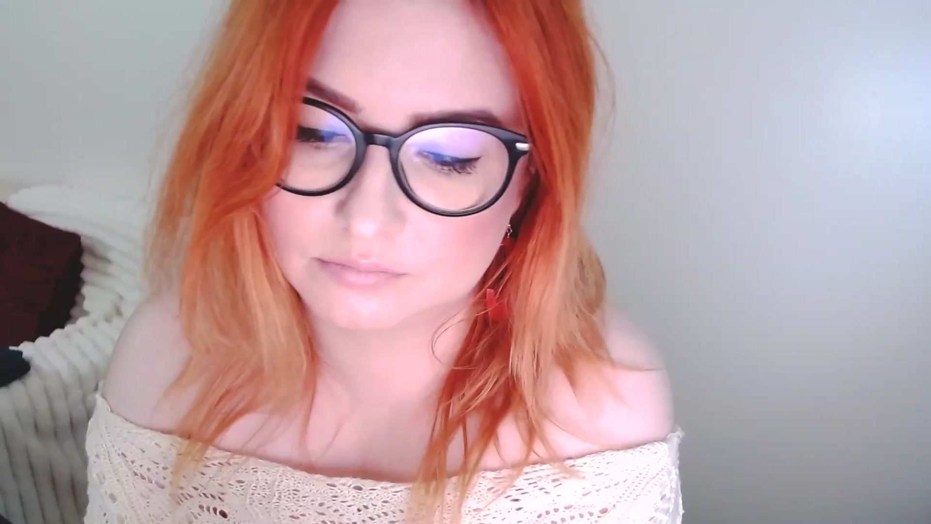 Gallery image thumbnail from EvaStar19's myfreecams stream on, 10/26/2025, 13:39 image 17 of 20