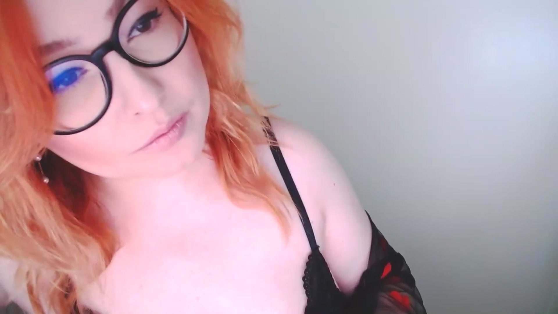 Gallery image thumbnail from EvaStar19's myfreecams stream on, 11/08/2025, 12:22 image 4 of 20