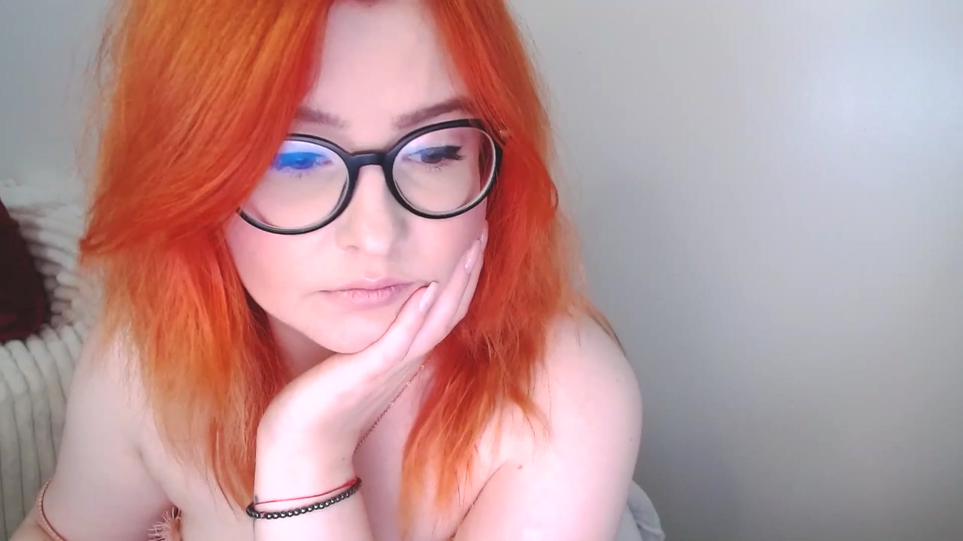 Gallery image thumbnail from EvaStar19's myfreecams stream on, 11/15/2025, 12:15 image 16 of 20