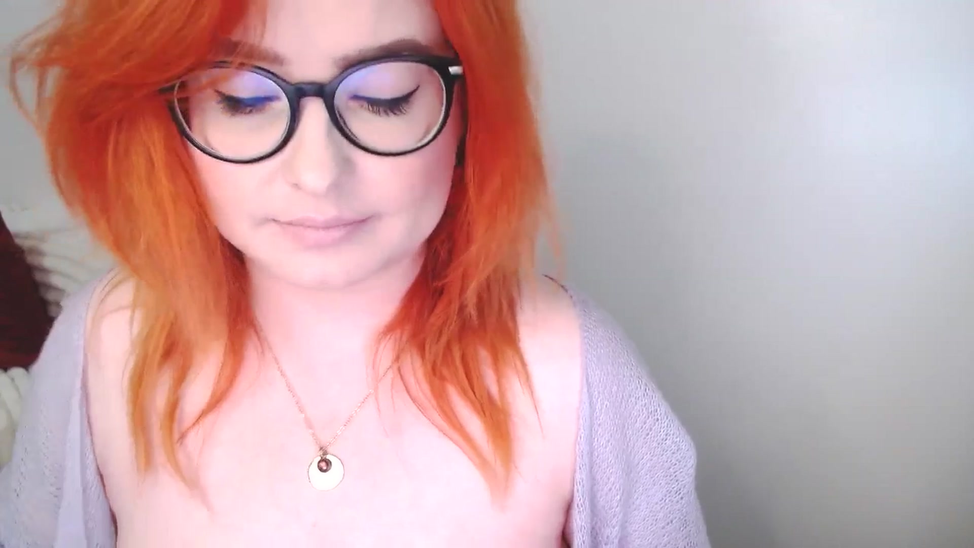 Gallery image thumbnail from EvaStar19's myfreecams stream on, 11/16/2025, 13:17 image 15 of 20