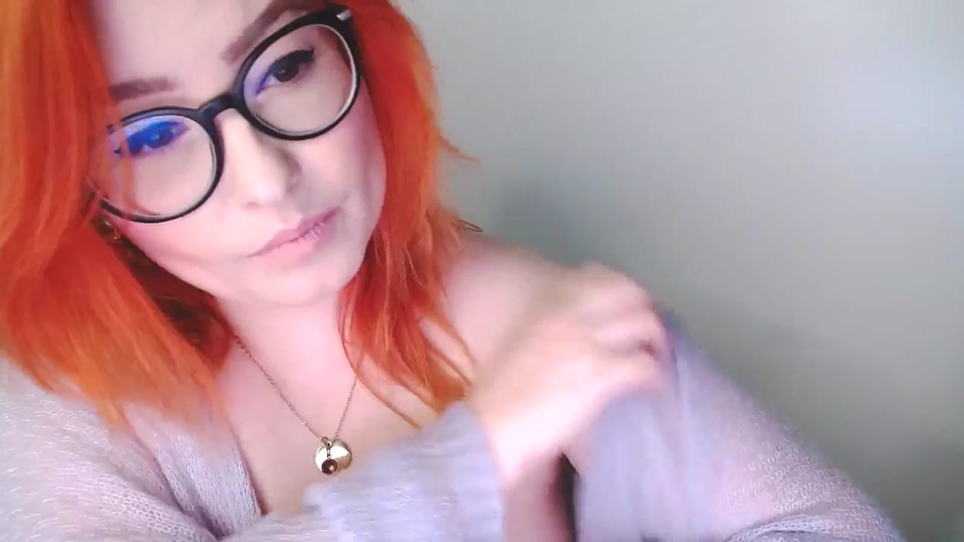 Gallery image thumbnail from EvaStar19's myfreecams stream on, 11/16/2025, 14:35 image 17 of 20