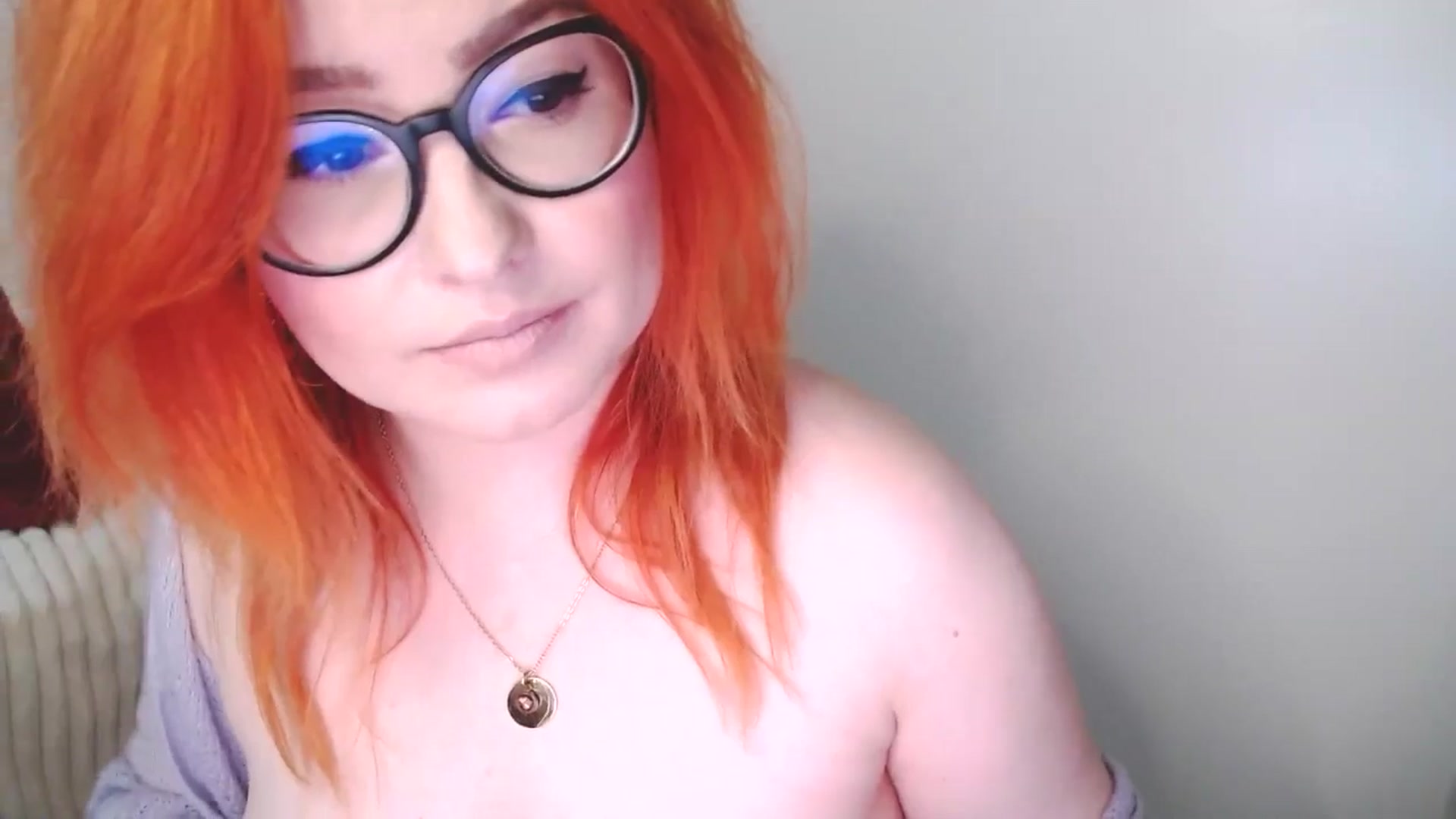 Gallery image thumbnail from EvaStar19's myfreecams stream on, 11/16/2025, 16:33 image 15 of 20