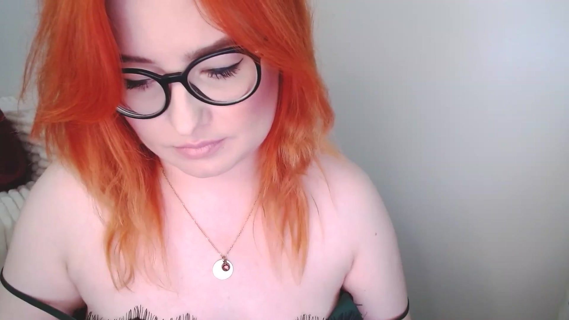 Gallery image thumbnail from EvaStar19's myfreecams stream on, 11/22/2025, 13:25 image 13 of 20