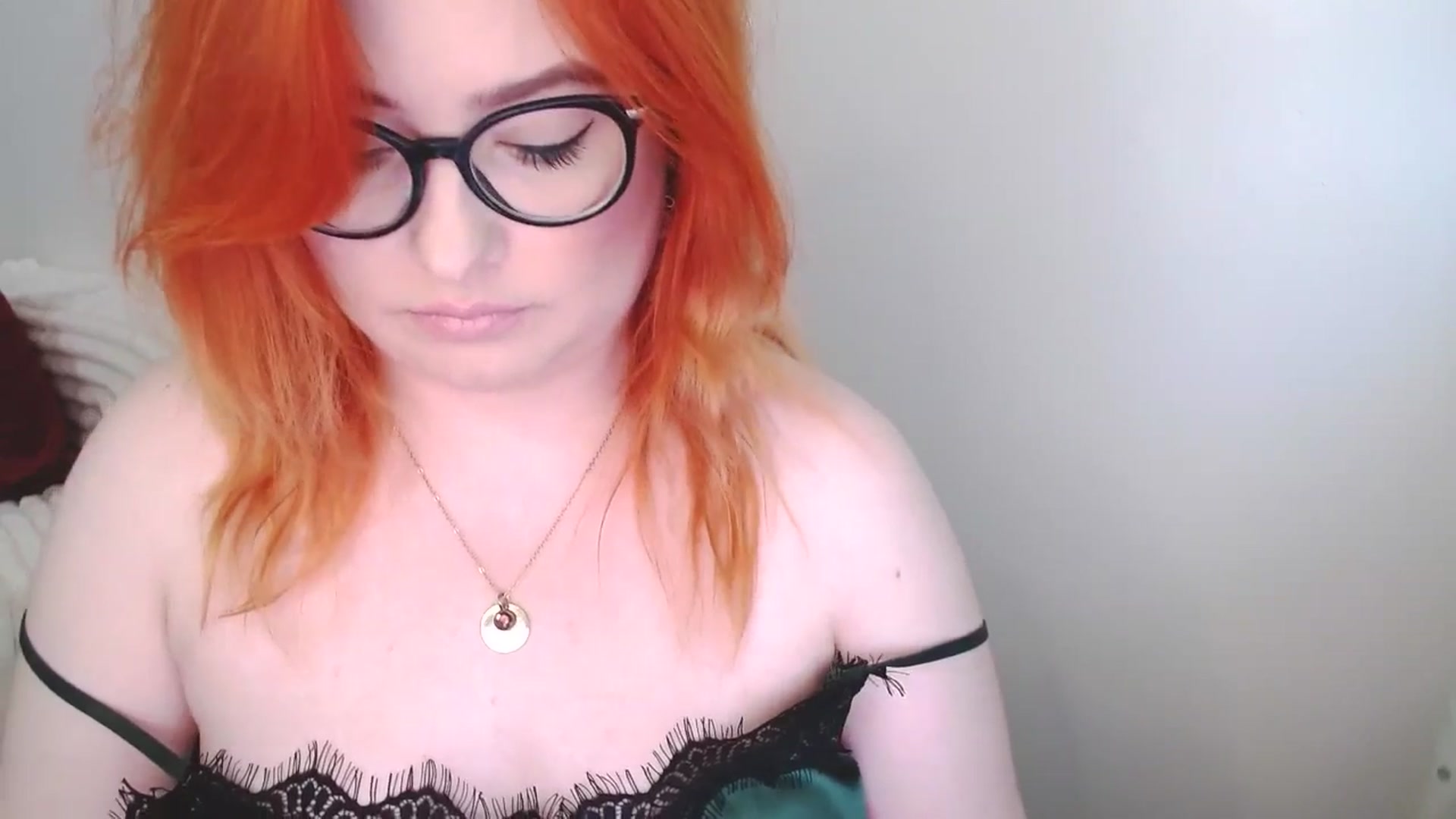 Gallery image thumbnail from EvaStar19's myfreecams stream on, 11/22/2025, 13:25 image 3 of 20