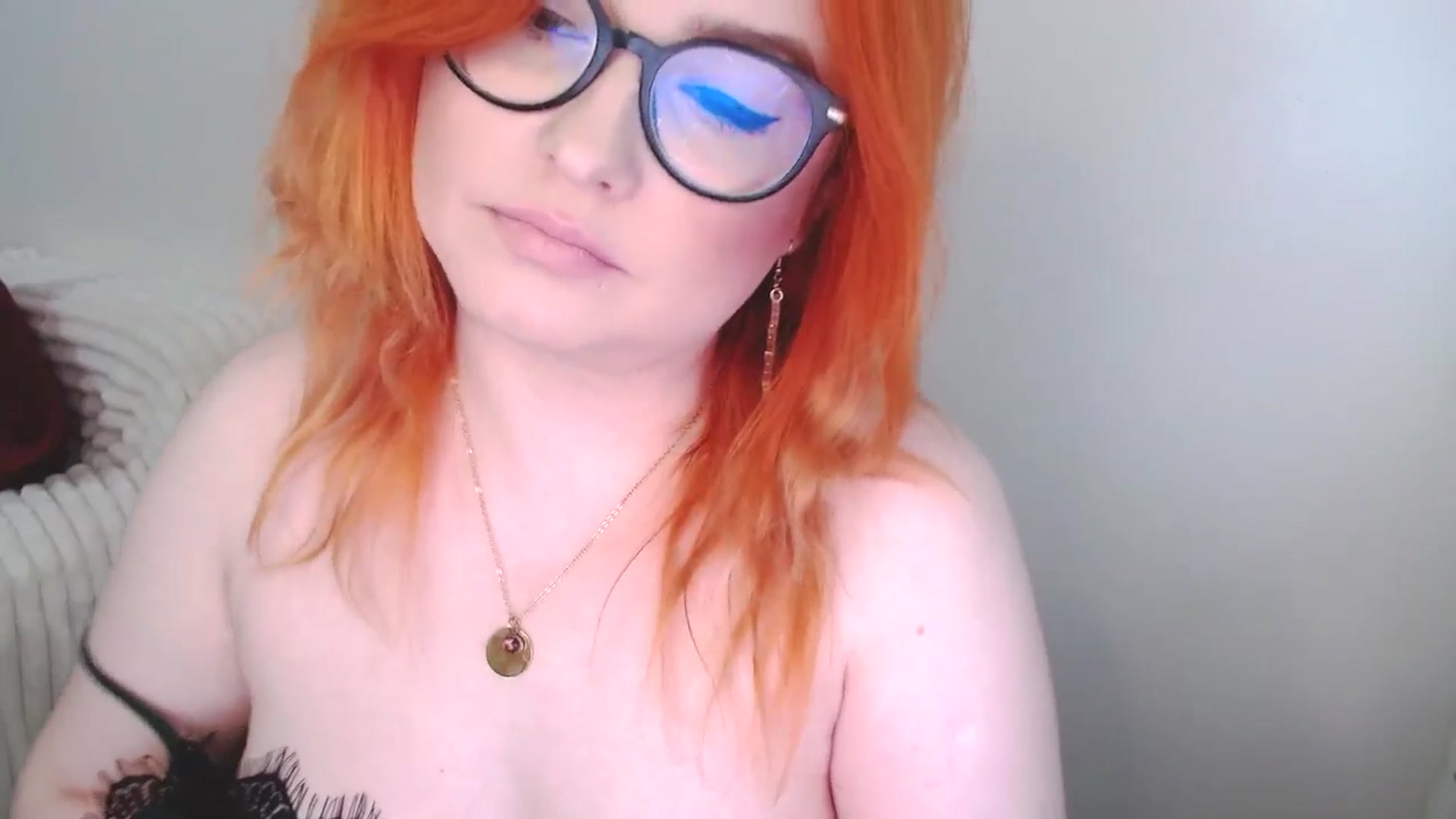 Gallery image thumbnail from EvaStar19's myfreecams stream on, 11/22/2025, 13:25 image 12 of 20